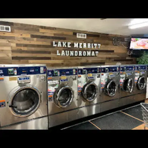 Lake Merritt Laundromat thumbnail 1