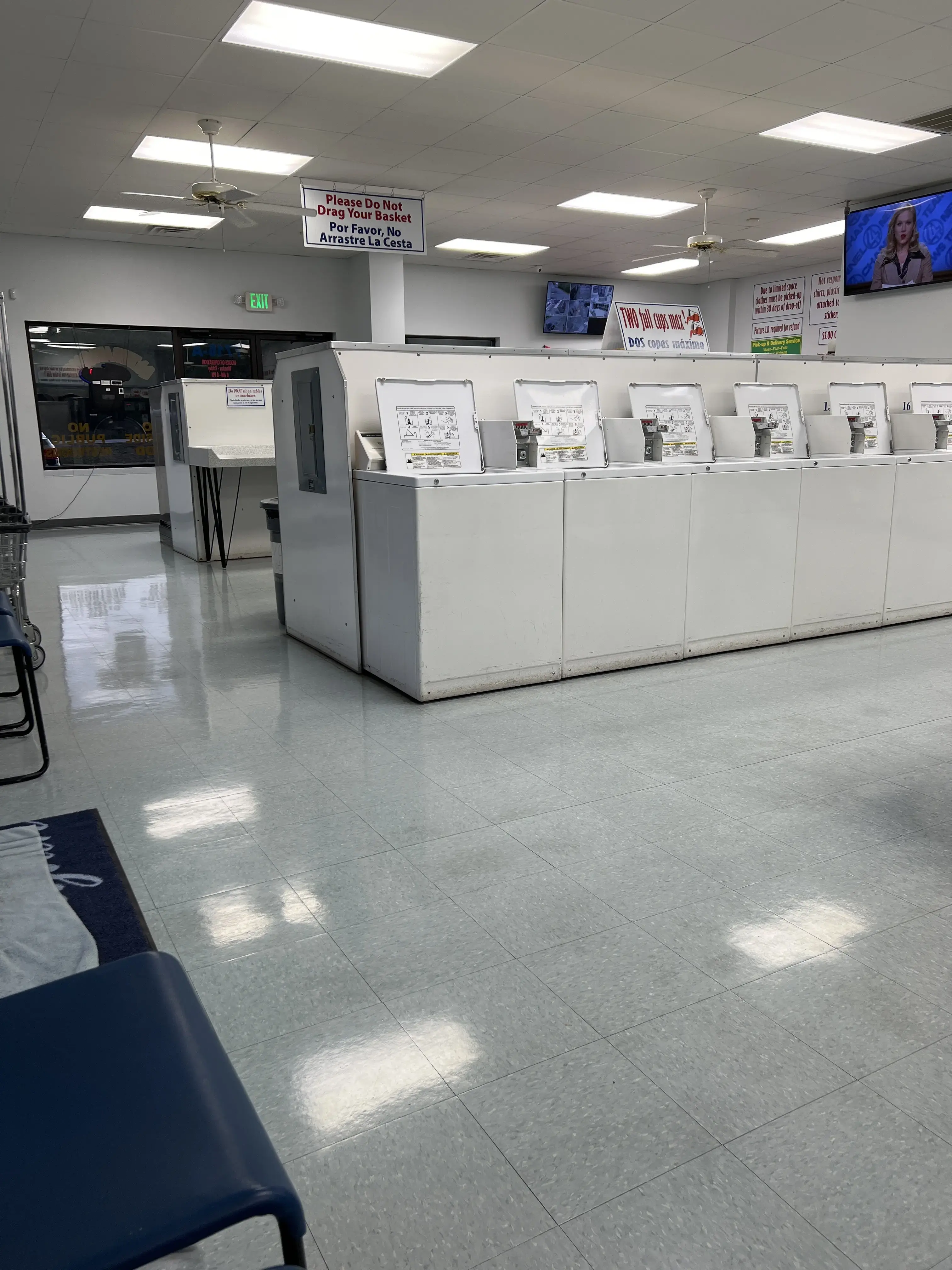 Lake Rim Laundromat Dry Cleaning thumbnail 7