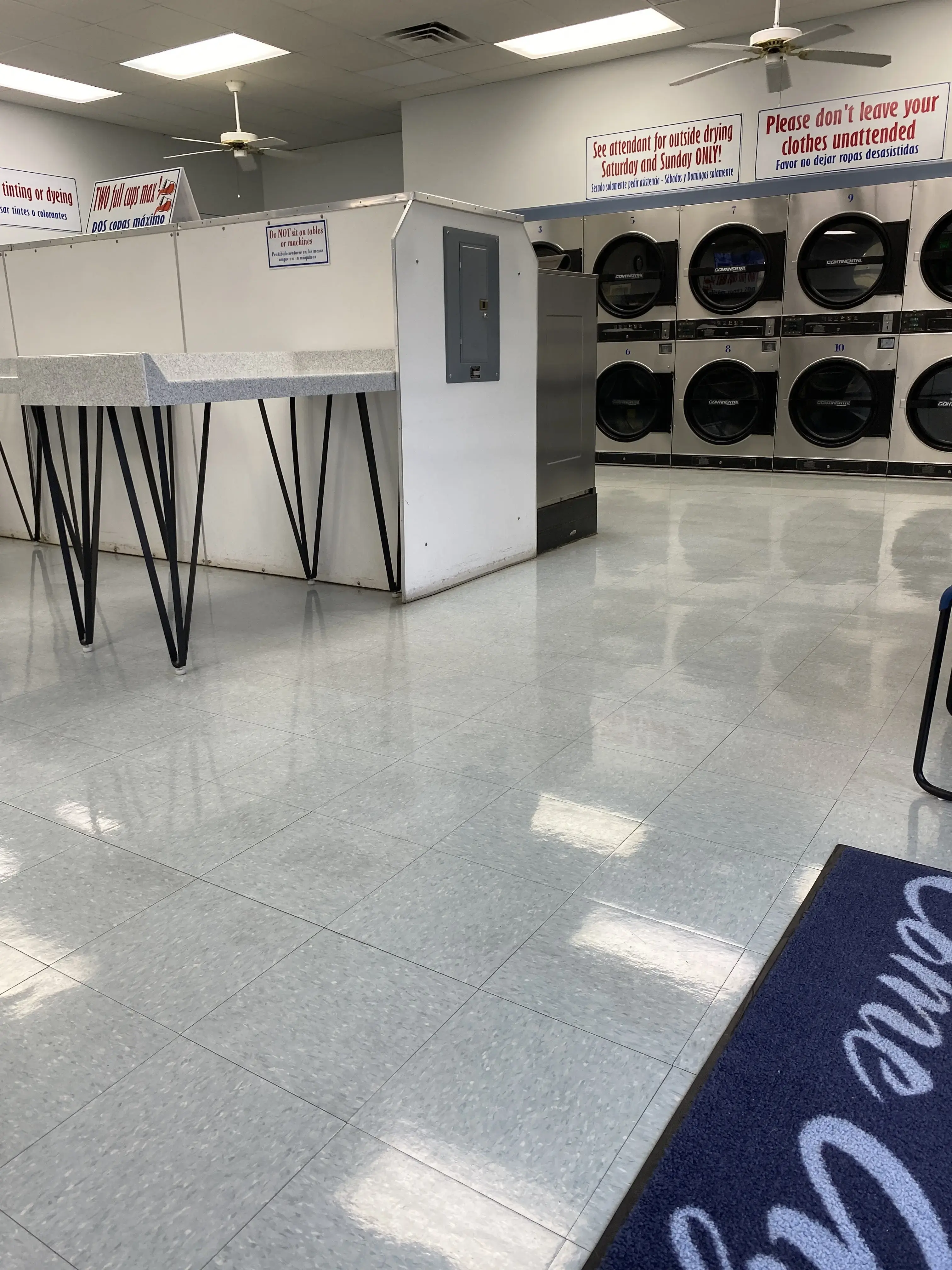 Lake Rim Laundromat Dry Cleaning - Image 12