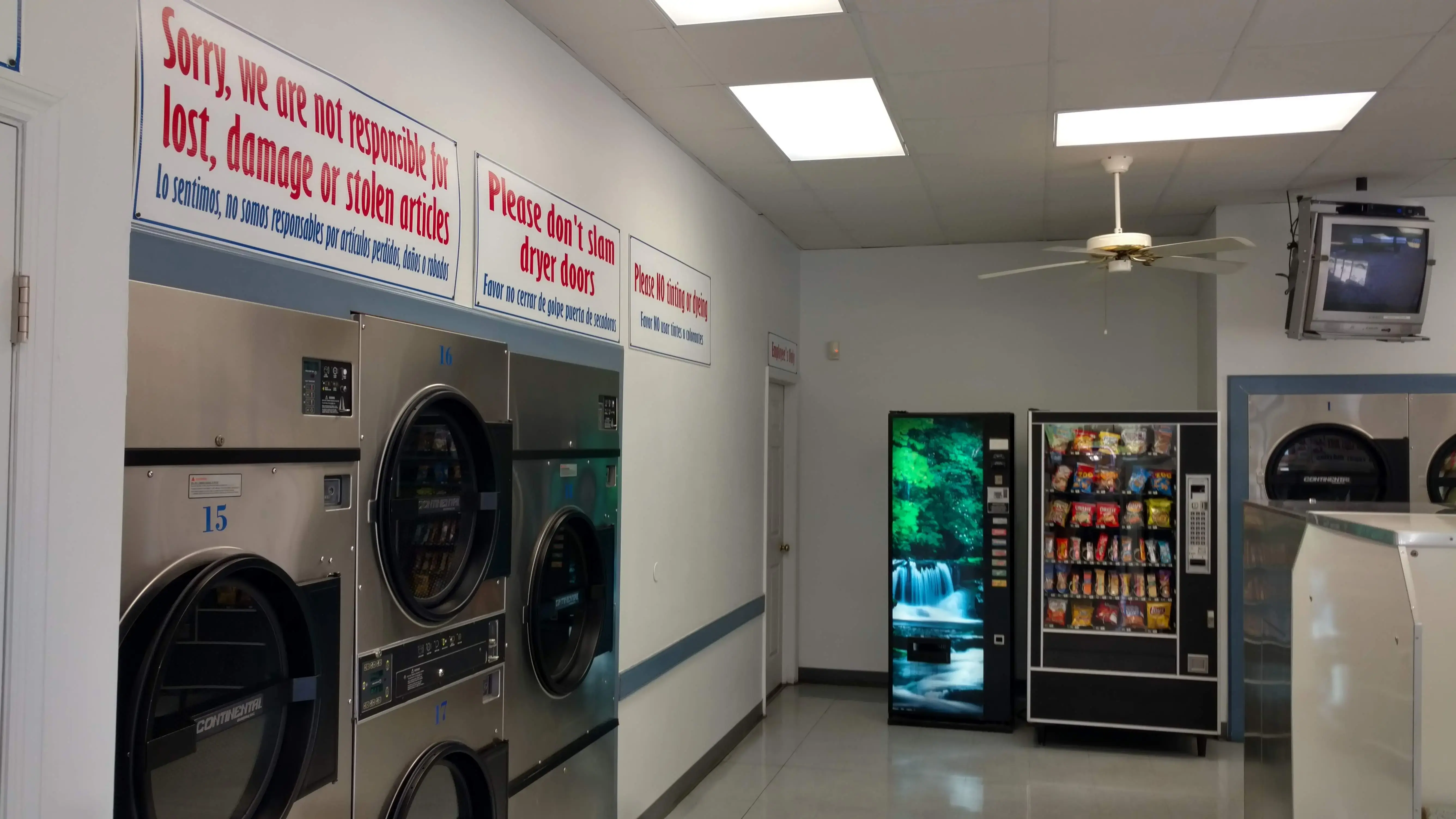 Lake Rim Laundromat Dry Cleaning - Image 8