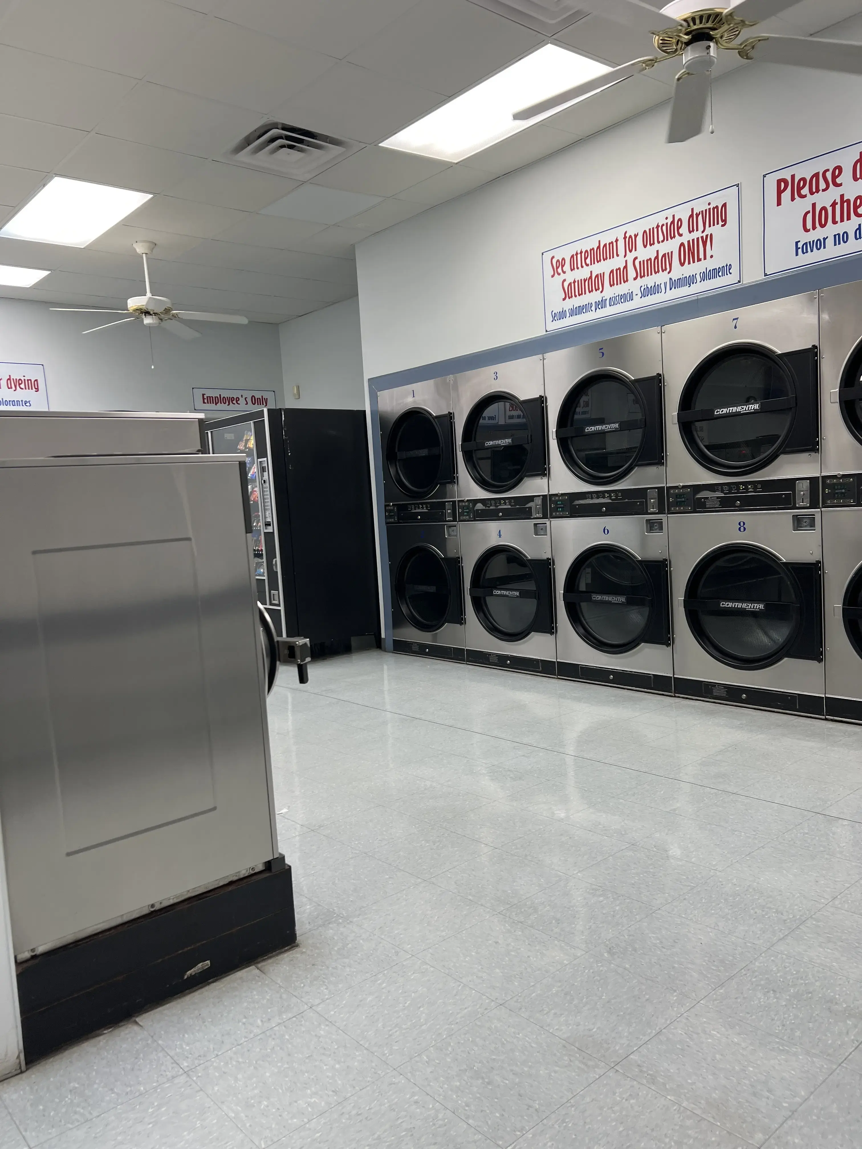 Lake Rim Laundromat Dry Cleaning - Image 14