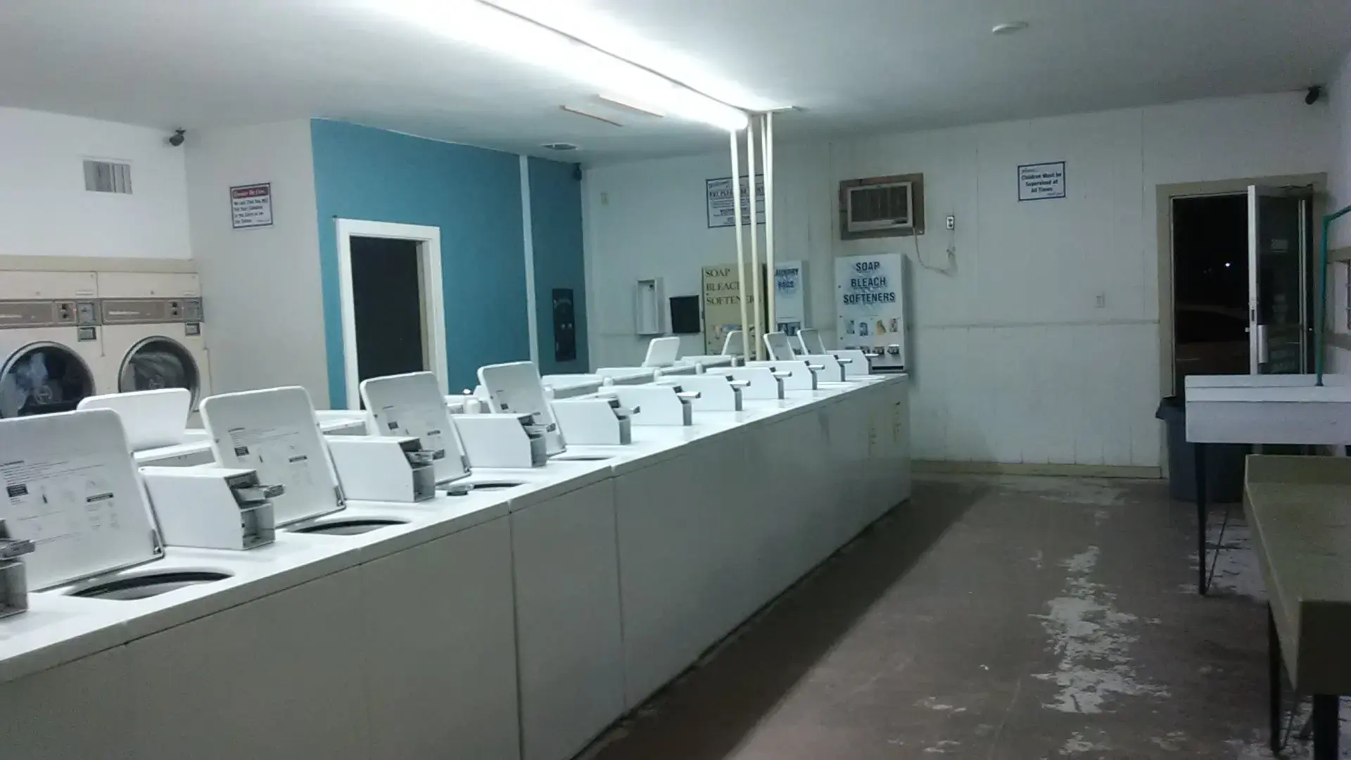 Lake View Laundromat thumbnail 2