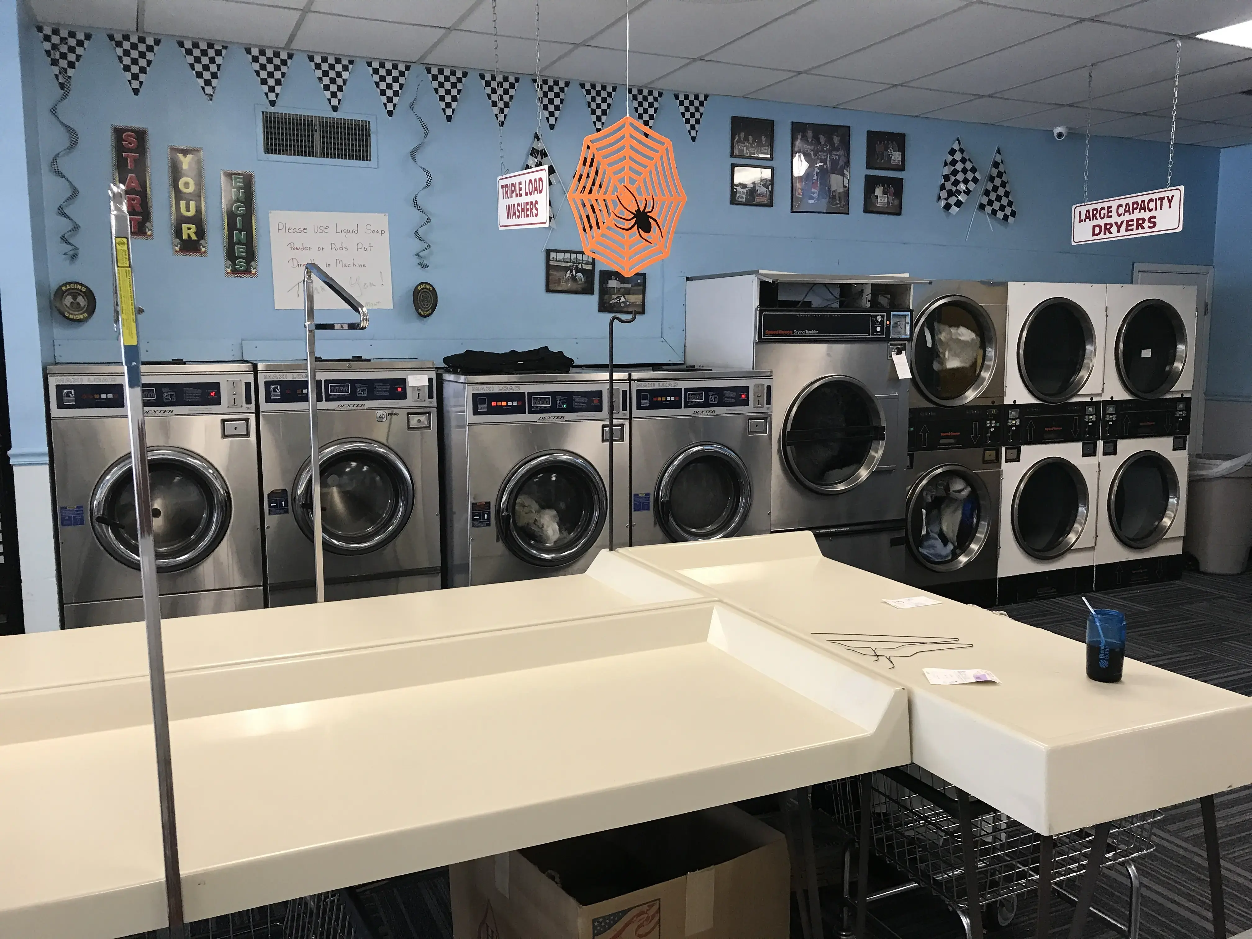 Lakeland Square Laundry 2 thumbnail 17