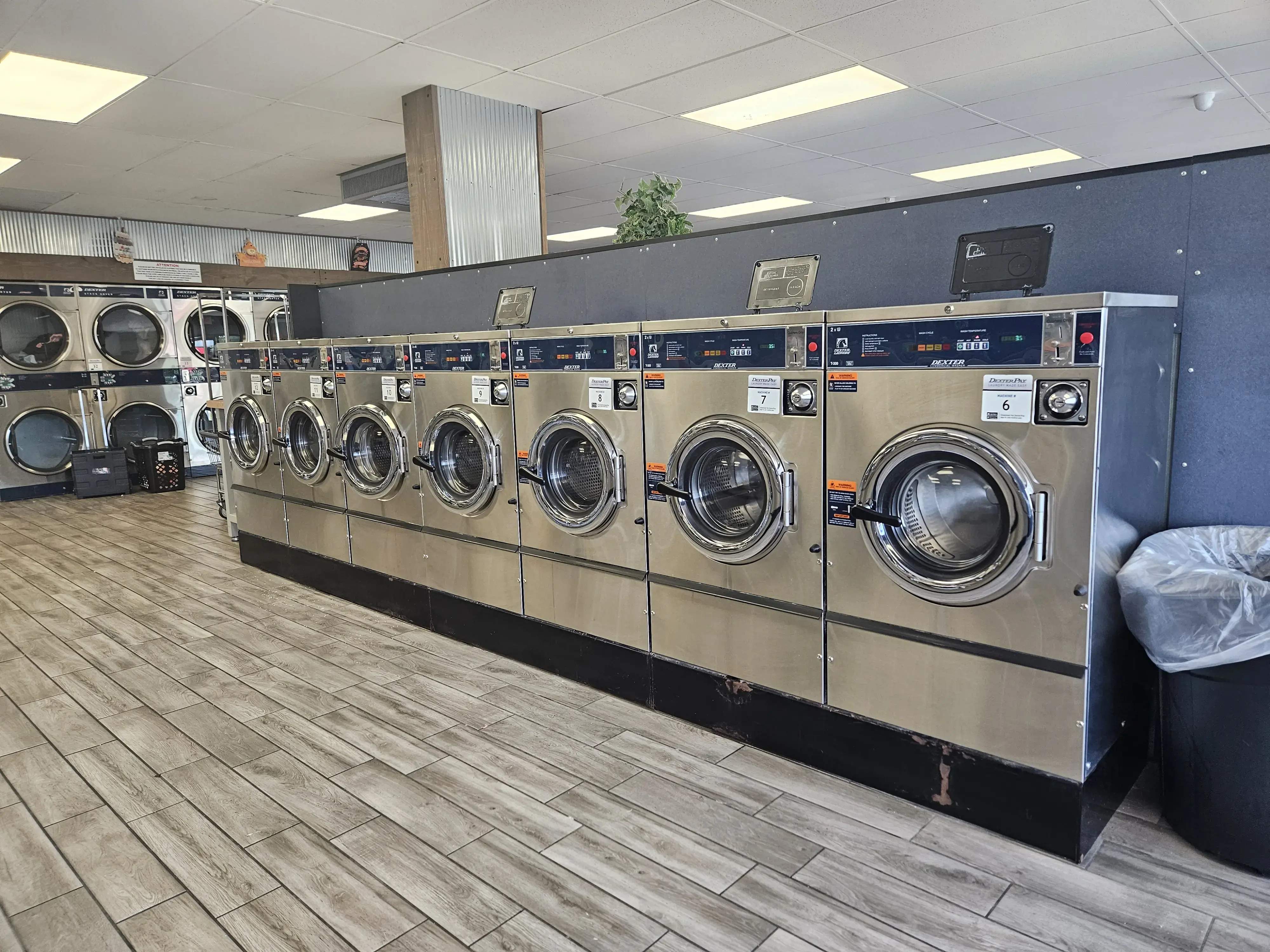 Lakeland Square Laundry 2 - Image 2
