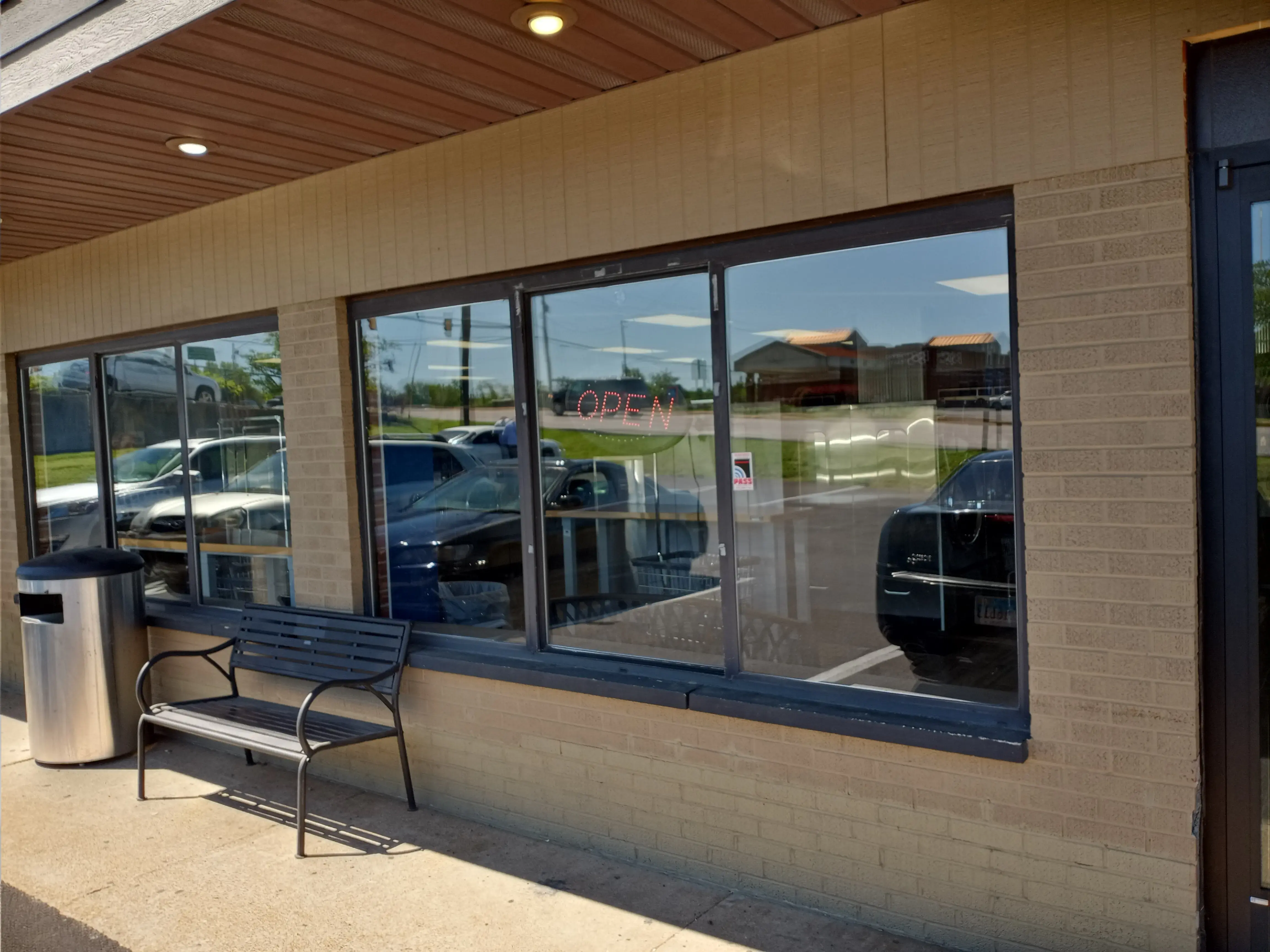 Lakeland Square Laundry 2 - Image 15