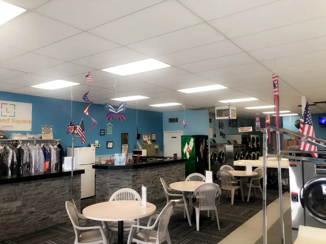 Lakeland Square Laundry 2 - Image 8