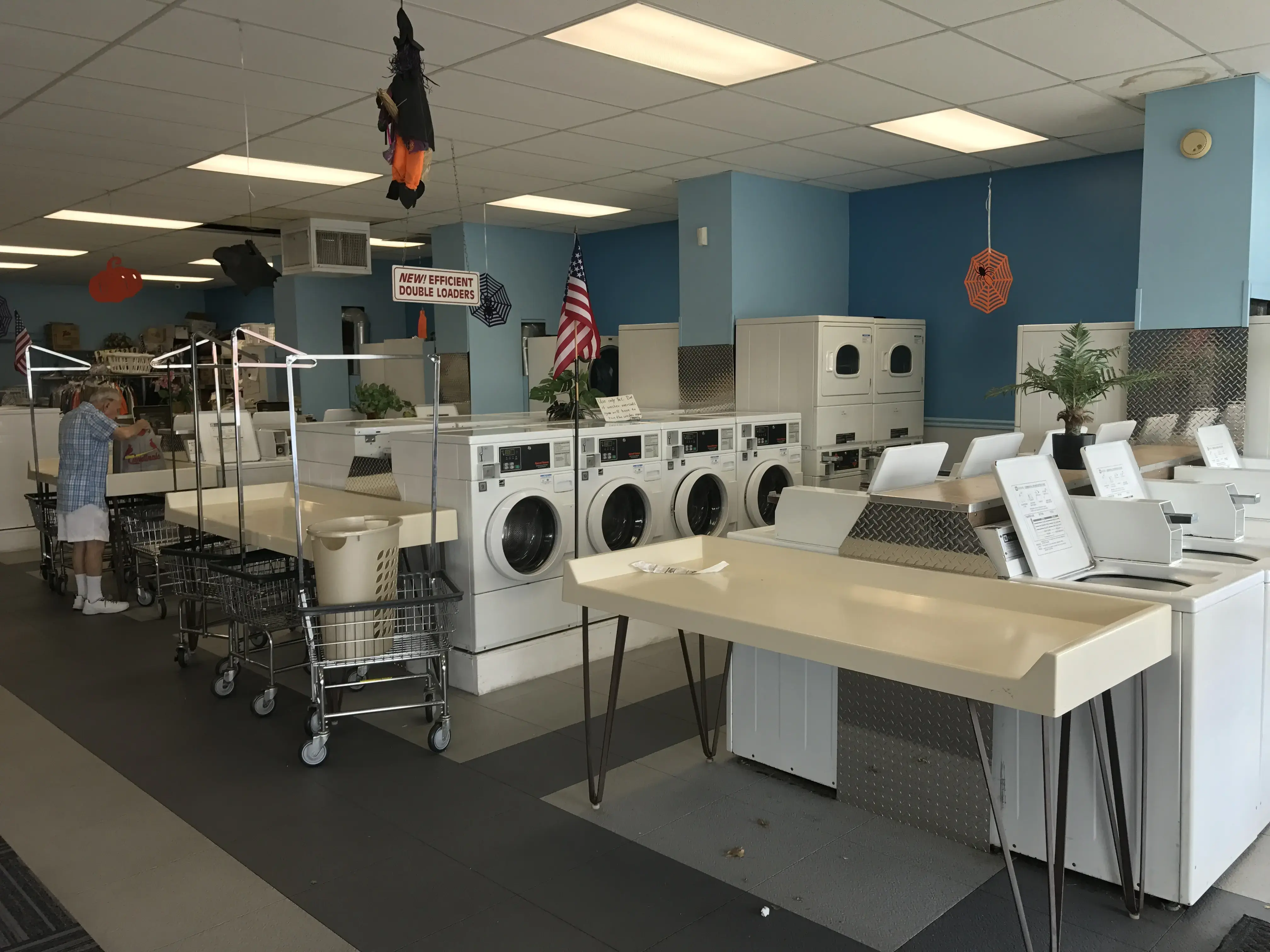 Lakeland Square Laundry 2 - Image 14