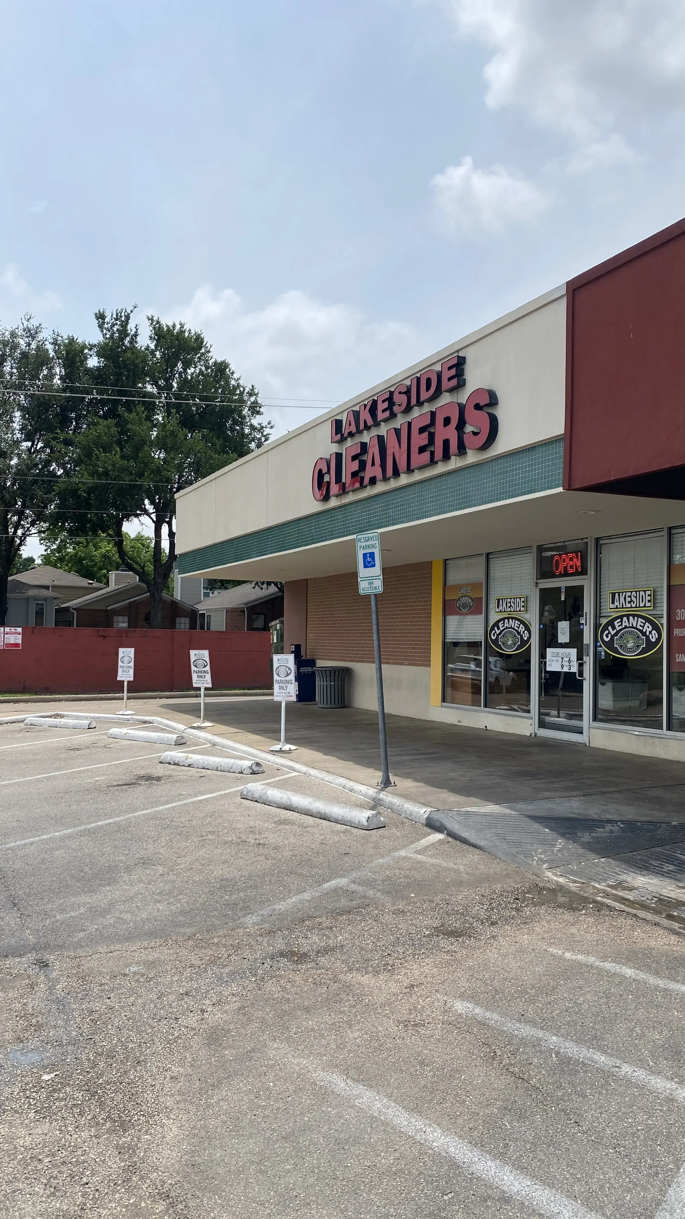 Lakeside Cleaners location