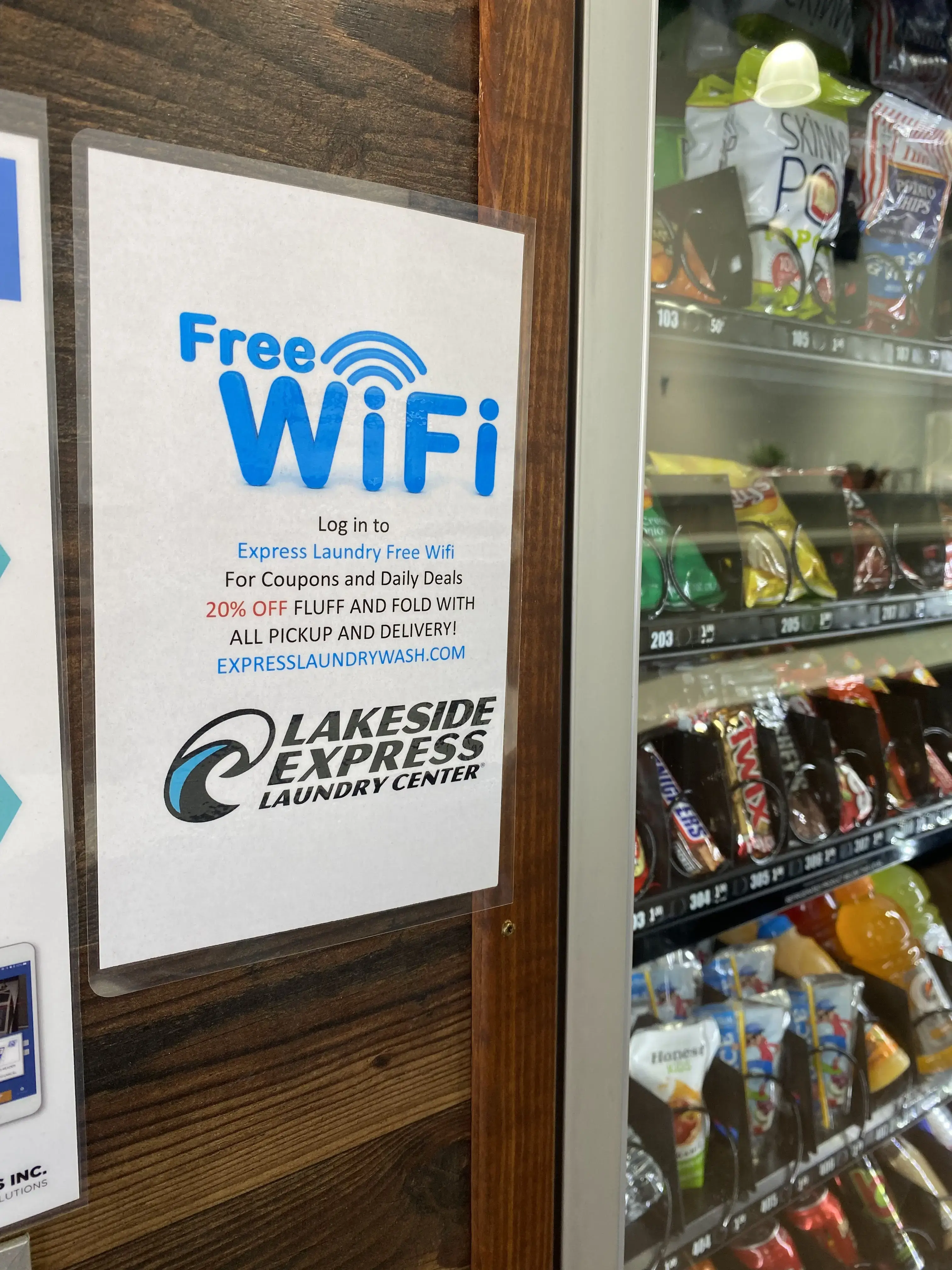 Lakeside Express Laundry Center And Wash And Fold - Image 4