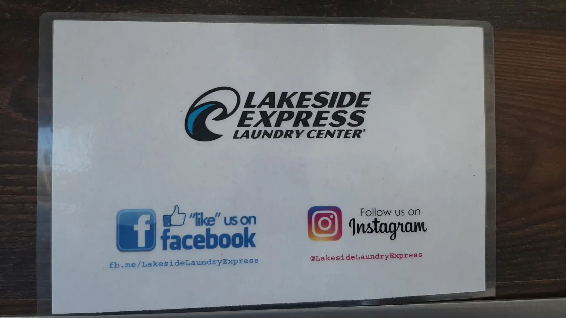 Lakeside Express Laundry Center And Wash And Fold - Image 16