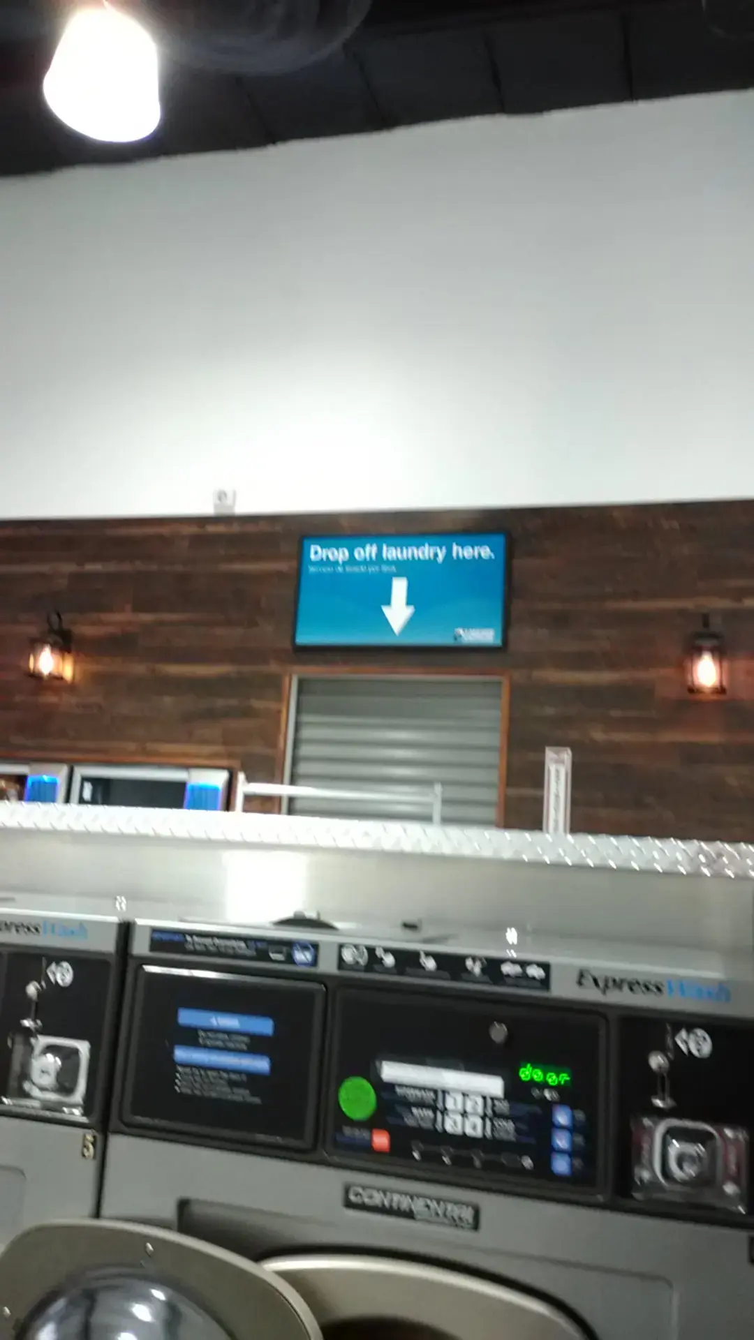 Lakeside Express Laundry Center And Wash And Fold thumbnail 15