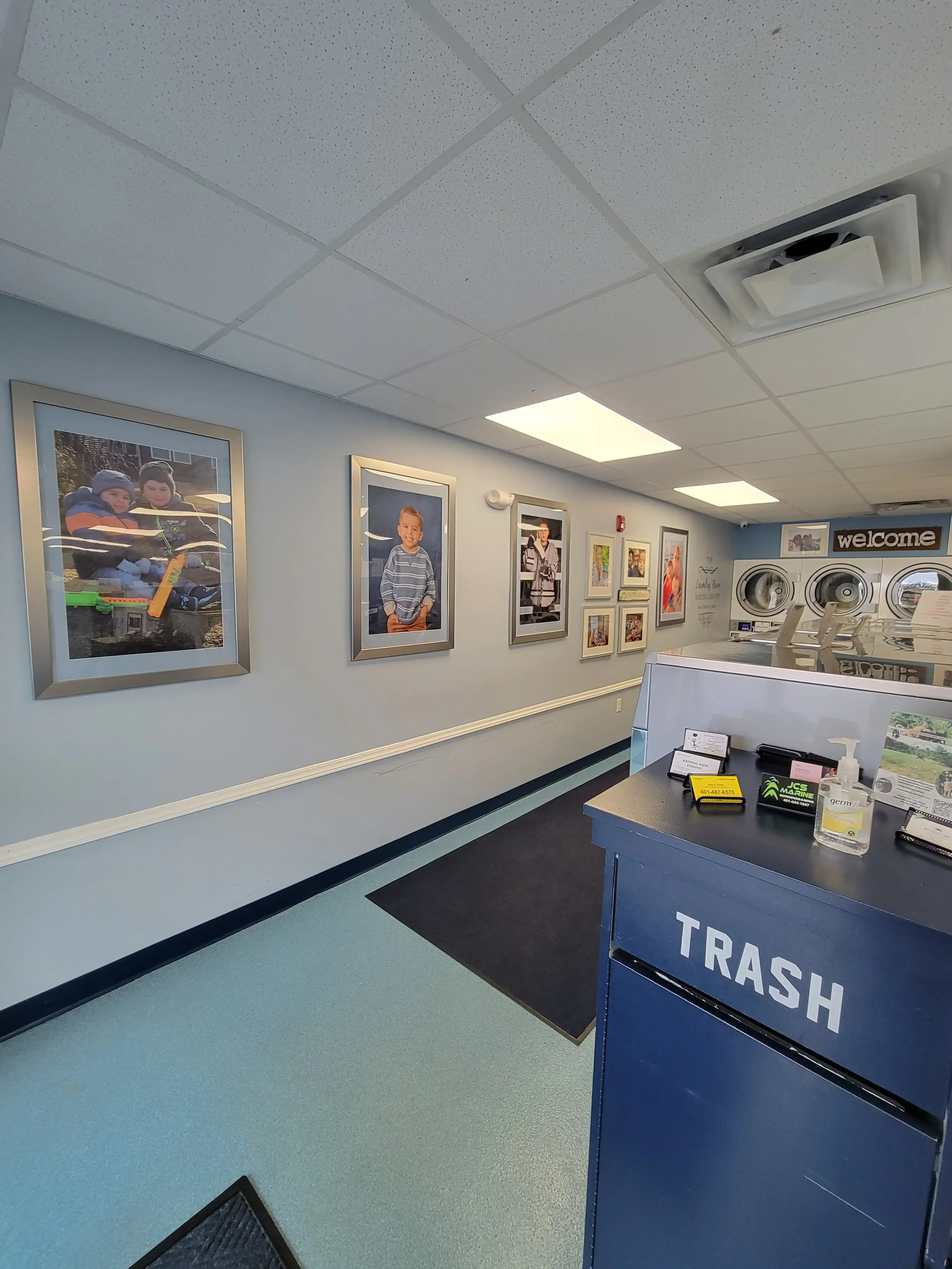 Lakeside Laundromat thumbnail 7