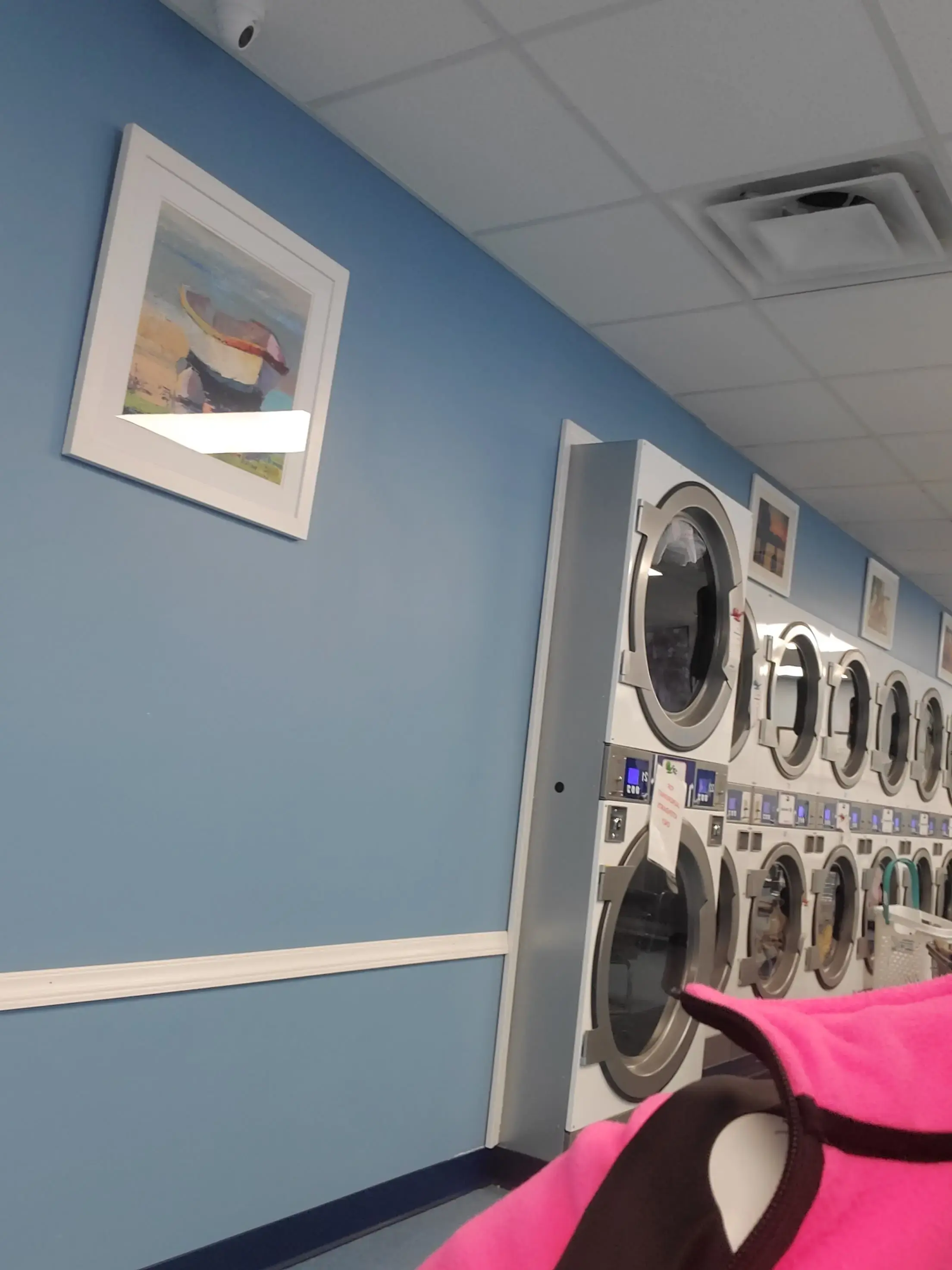 Lakeside Laundromat thumbnail 10