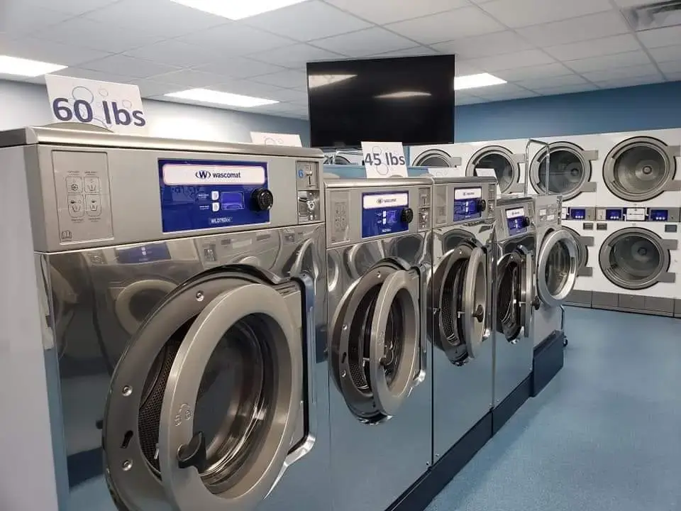 Lakeside Laundromat thumbnail 17