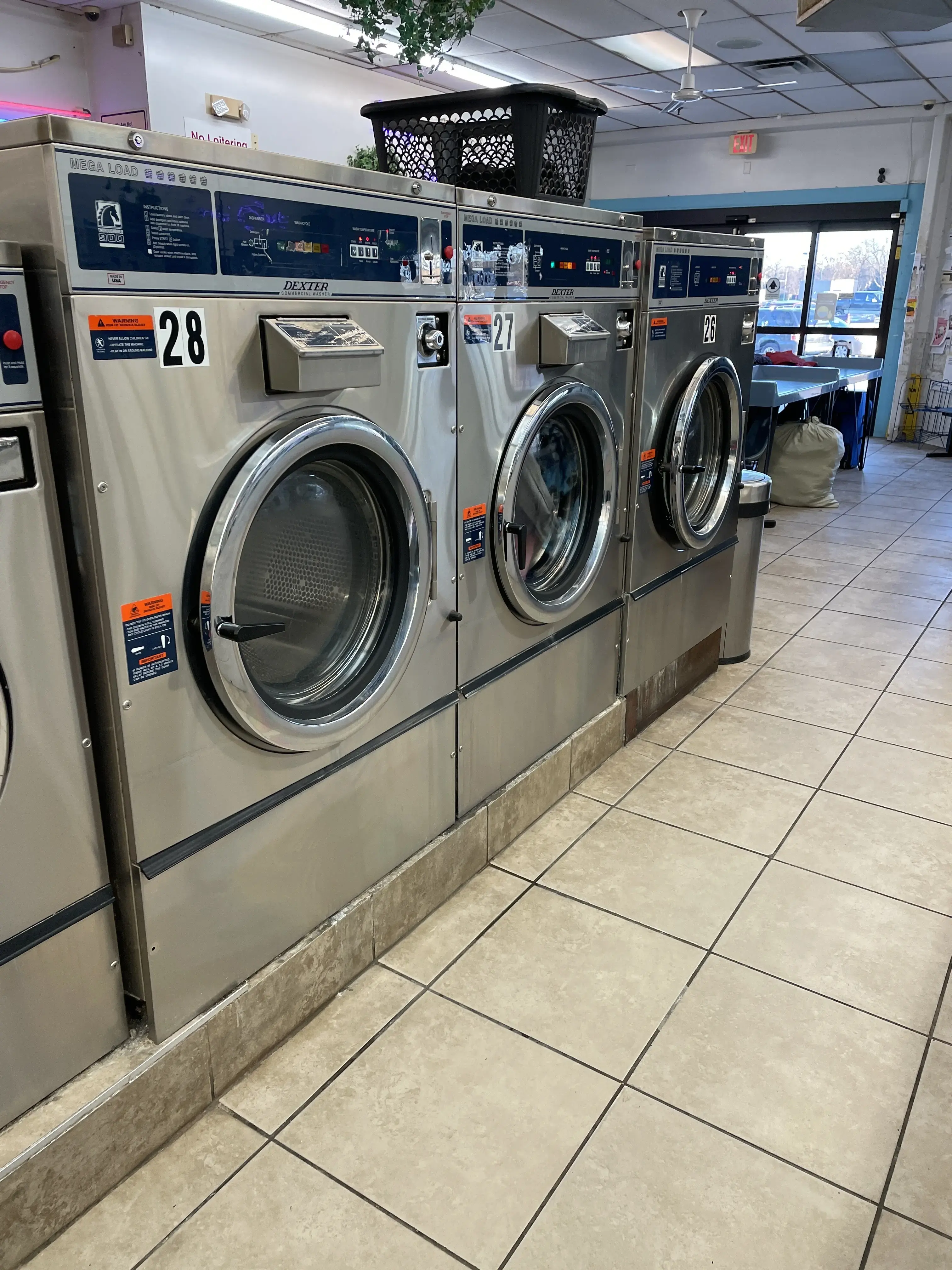 Lakeside Laundromat thumbnail 9