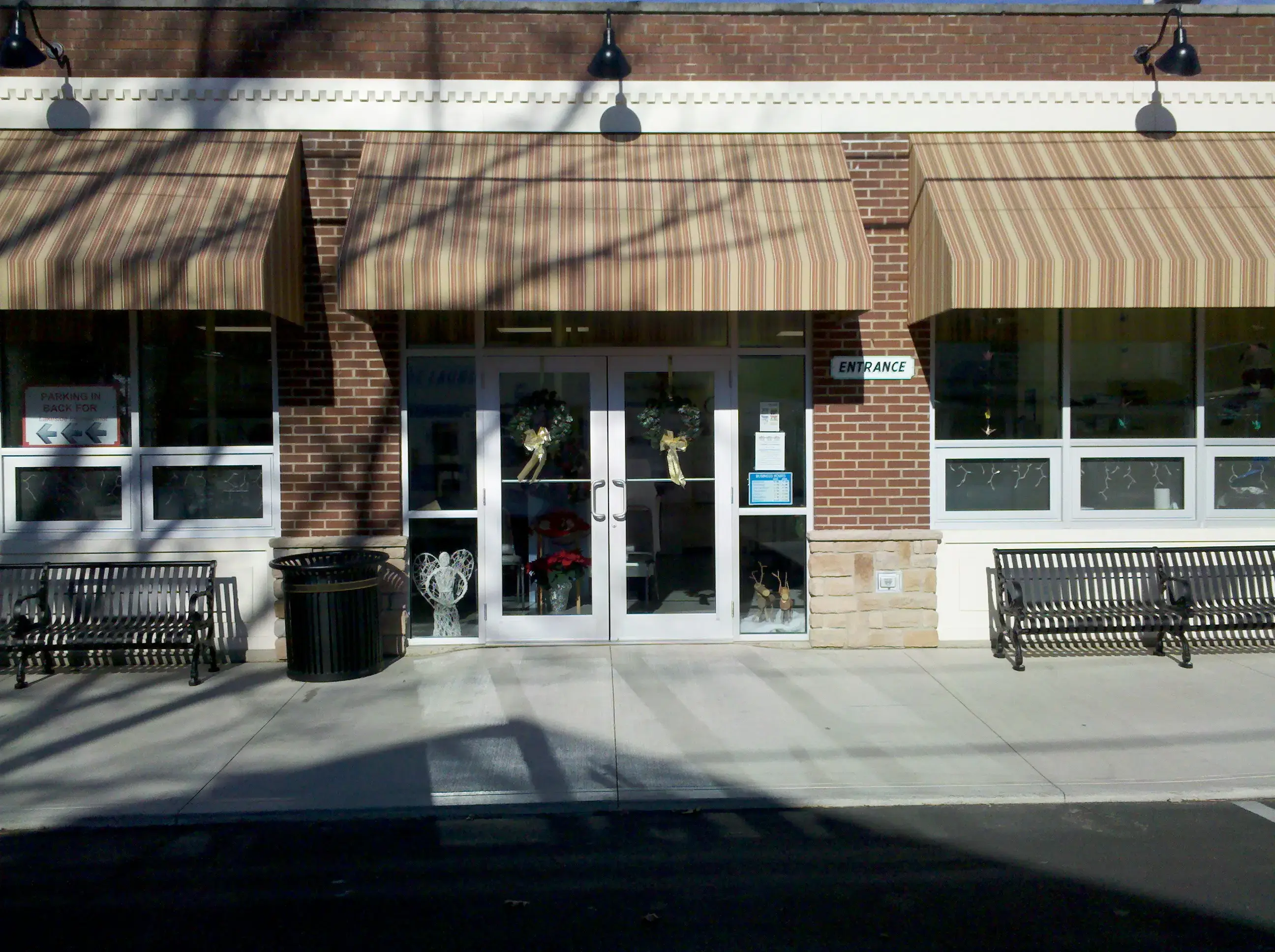 Lakeside Laundromat thumbnail 8