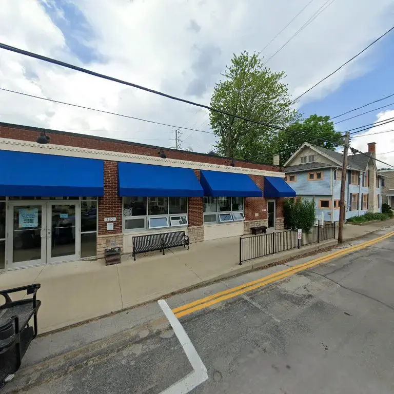 Lakeside Laundromat - Image 15