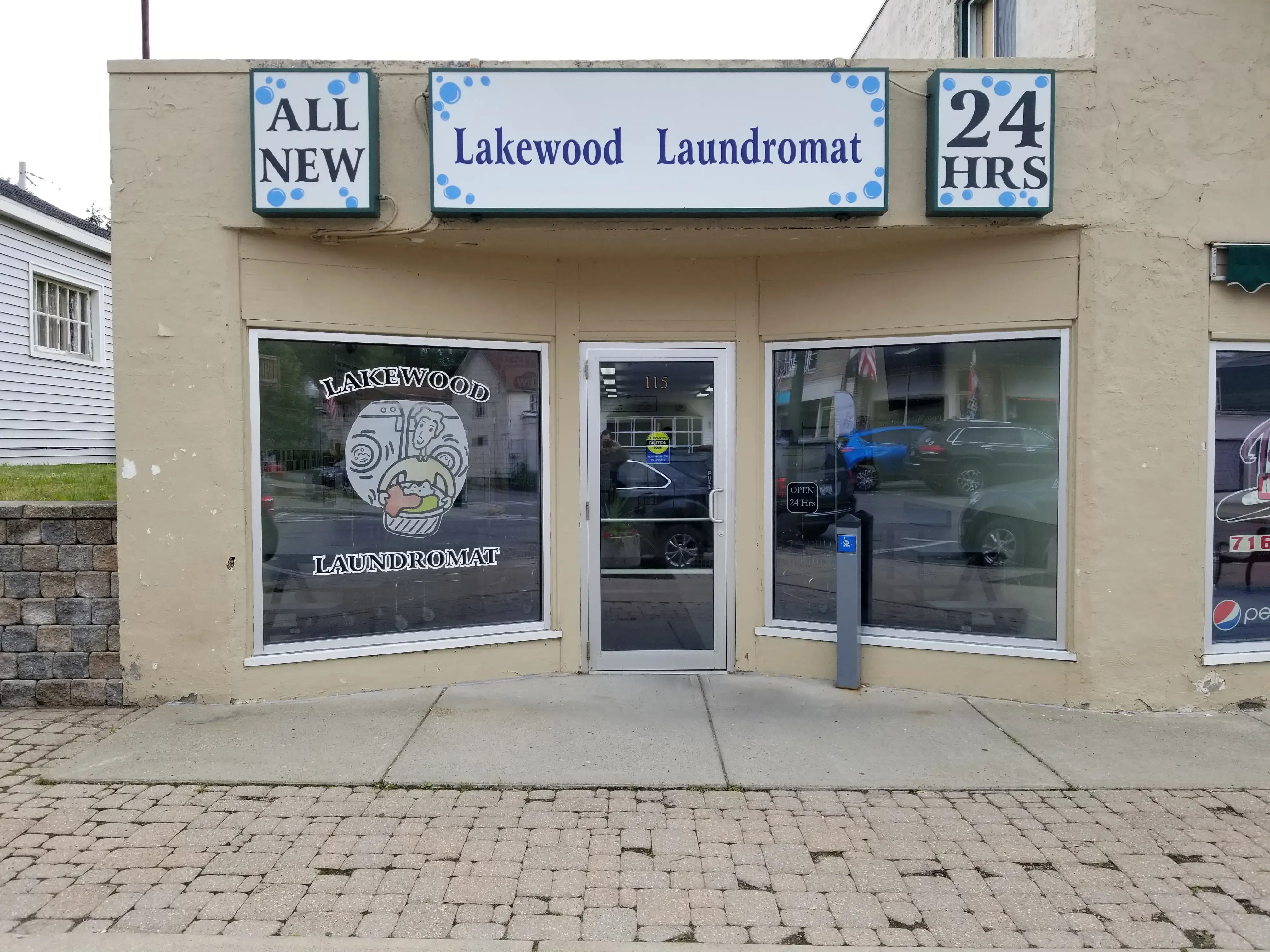 Lakewood Laundromat - Image 8