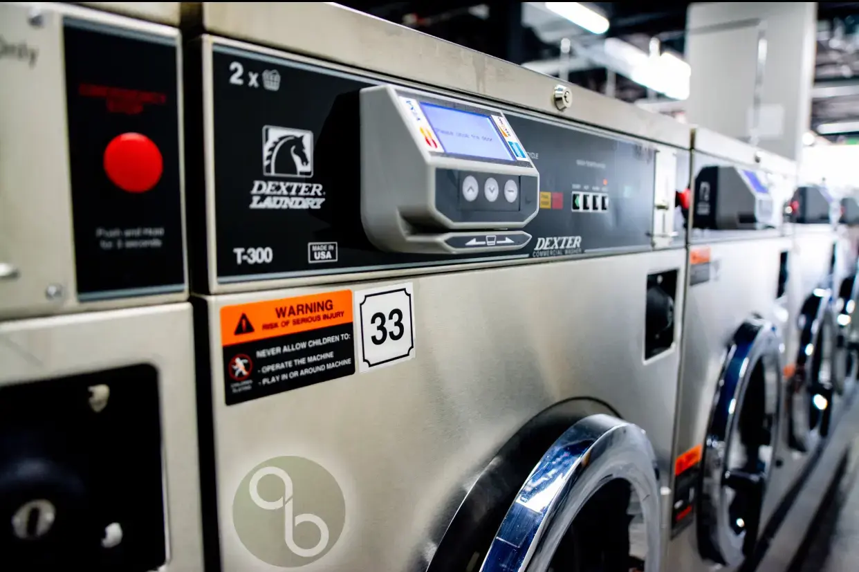 Lamar Coin Laundry and Wash Dry Fold Drop Off Service - Image 14