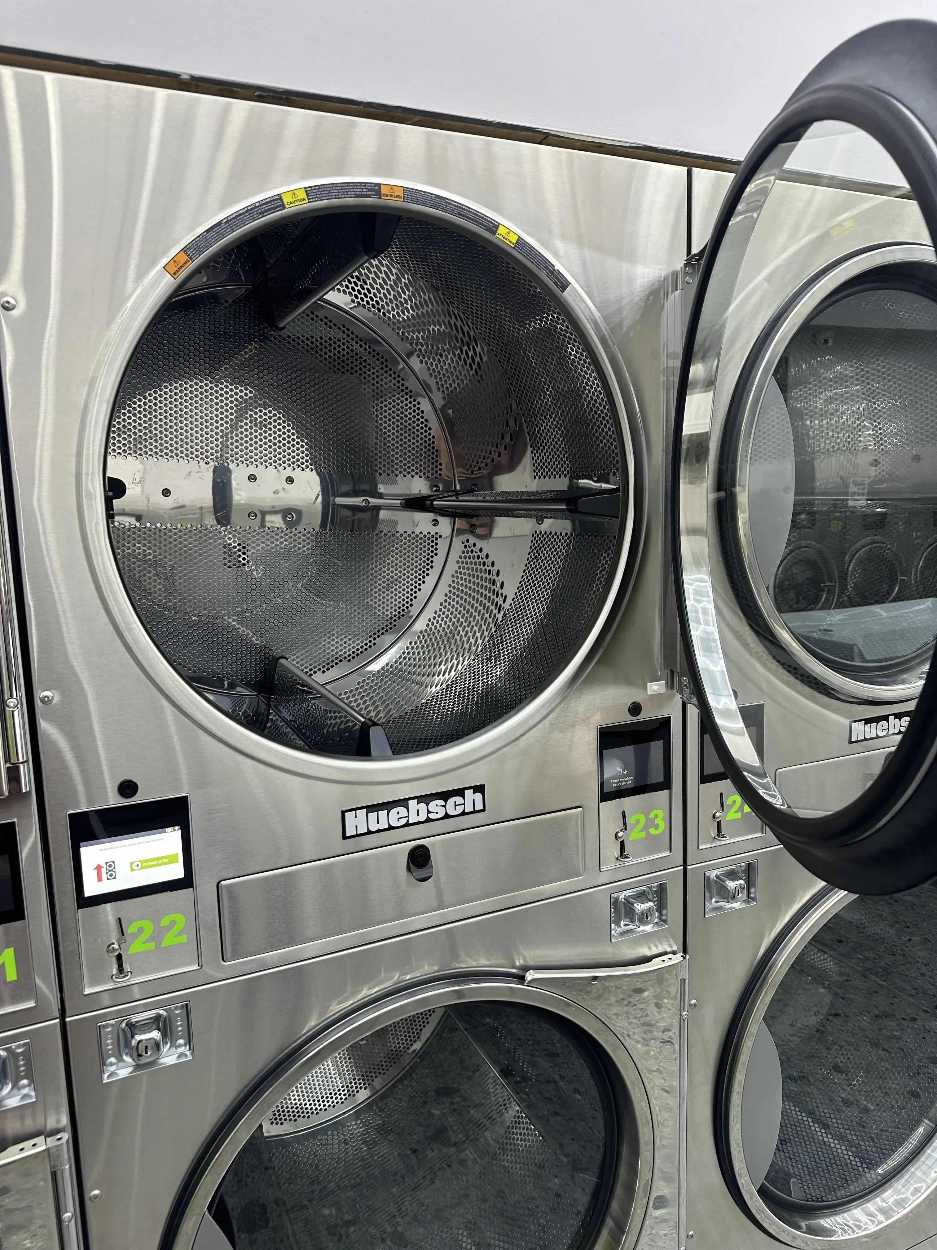 Lane and Cole’s Laundromat thumbnail 7