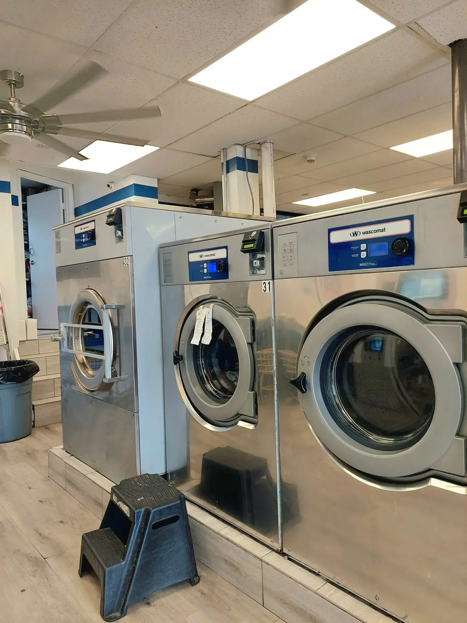 Laney's Laundry & Dry Clean - Image 1