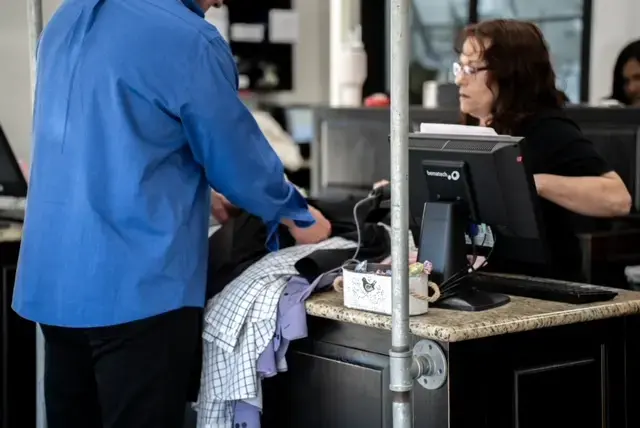 Lantana Dry Cleaners thumbnail 7