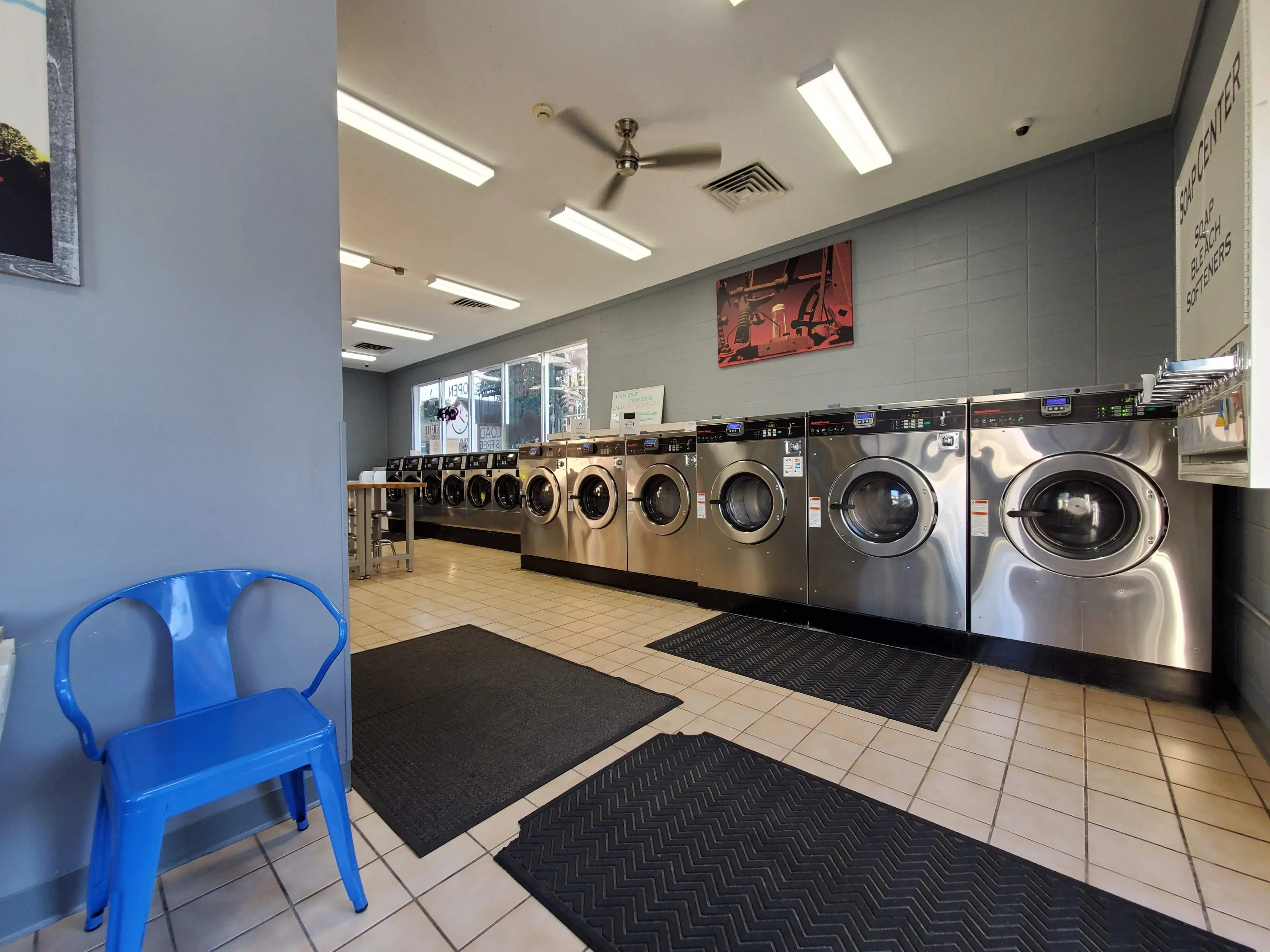 Lapel Laundry, Car Wash, and Dog Spa - Image 12