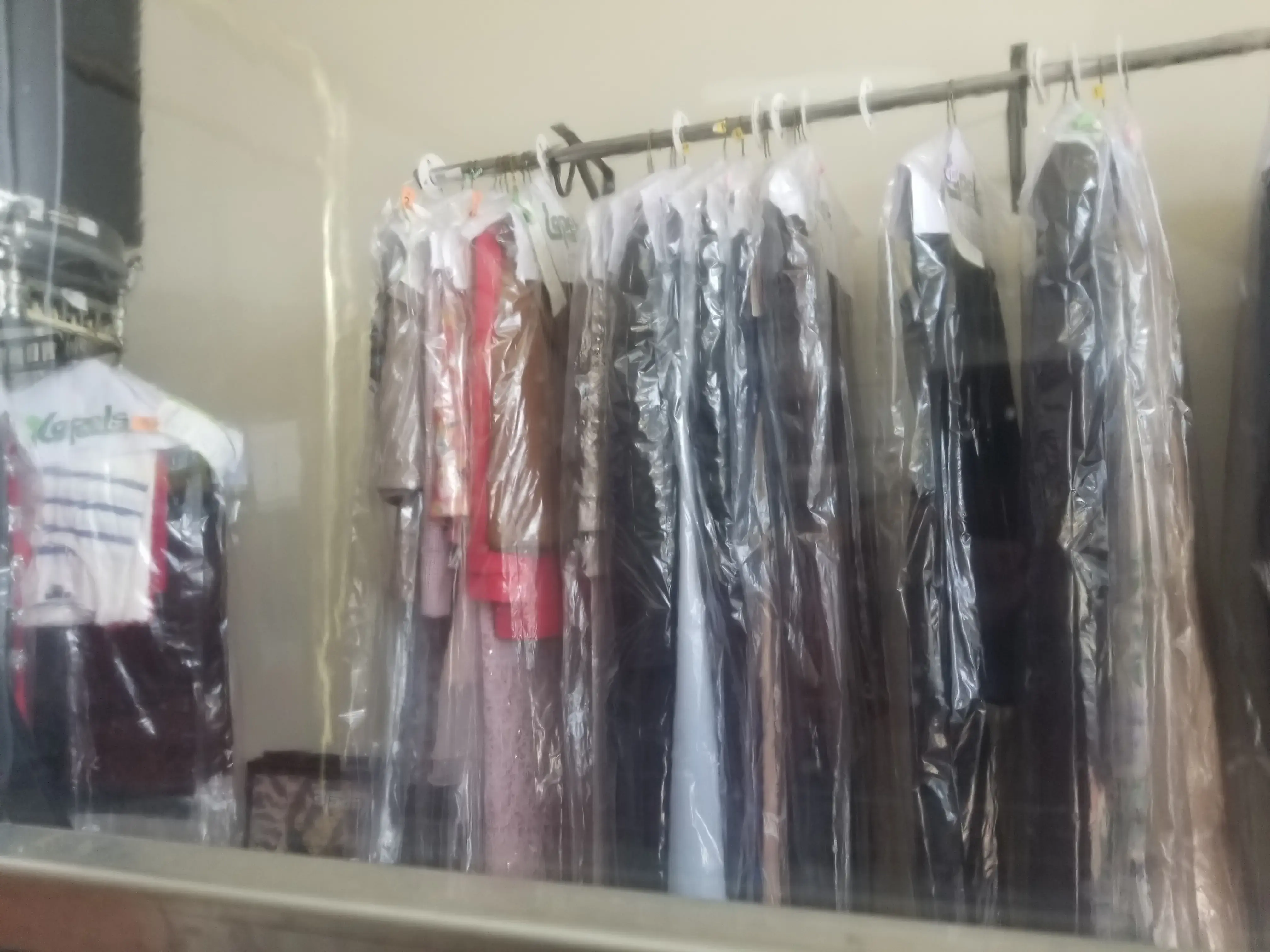 Lapels Cleaners thumbnail 8
