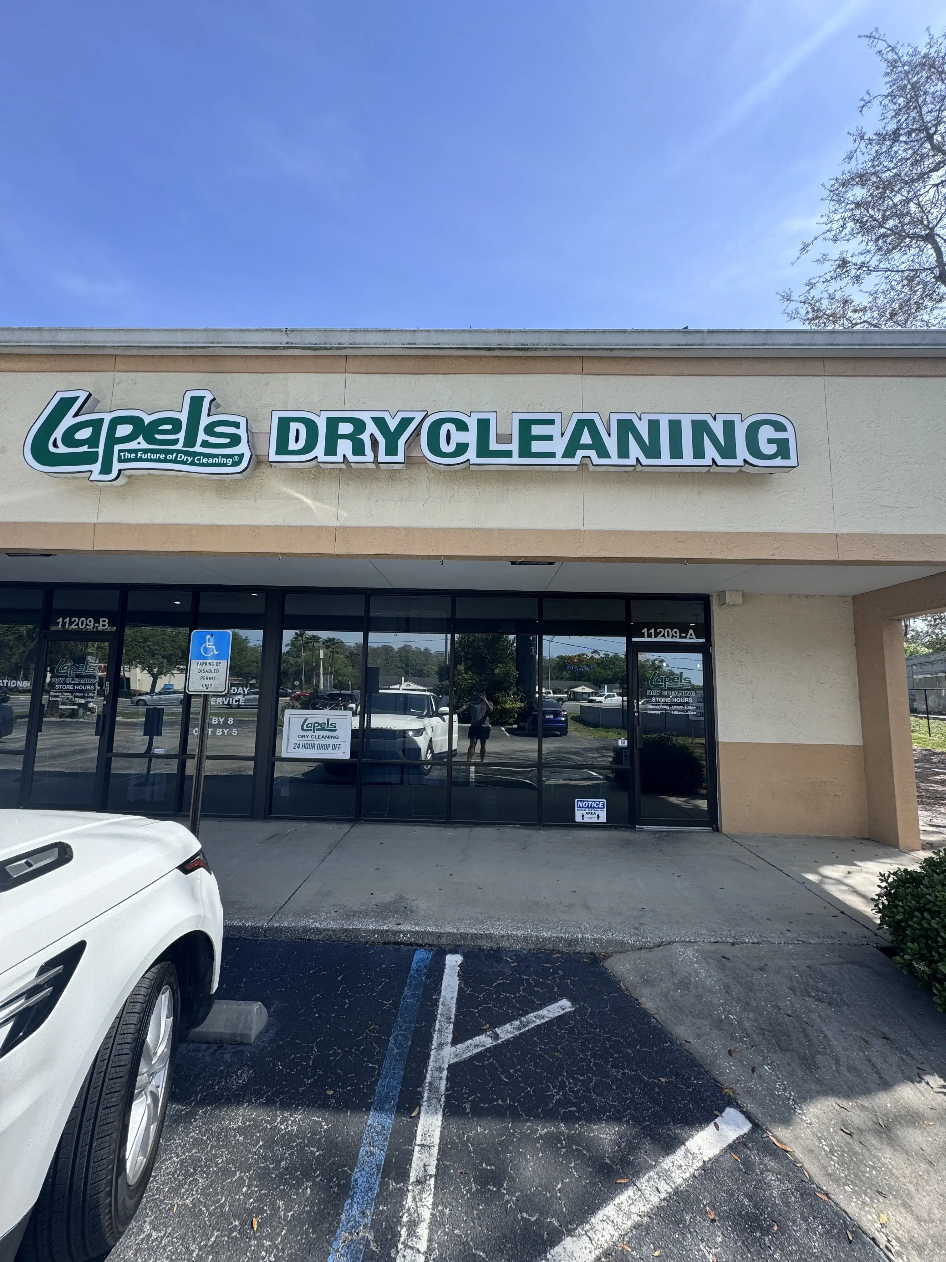 Lapels Cleaners thumbnail 16