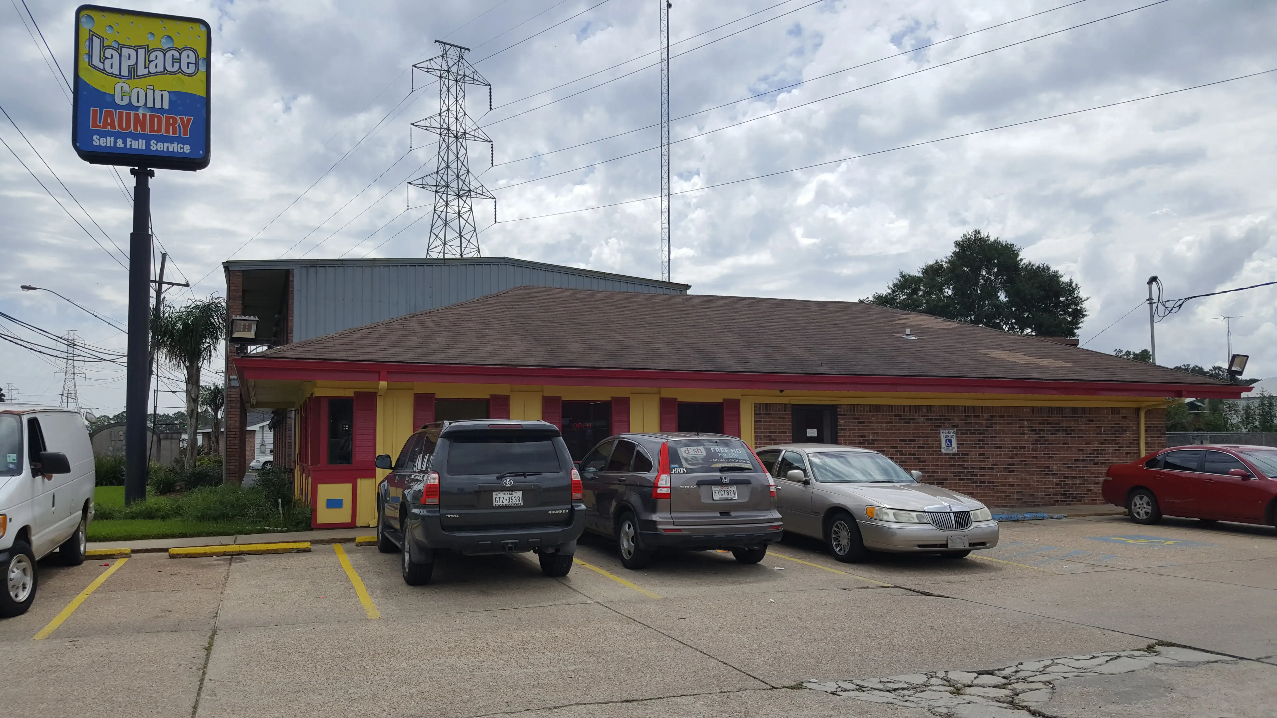 LaPlace Coin Laundry location