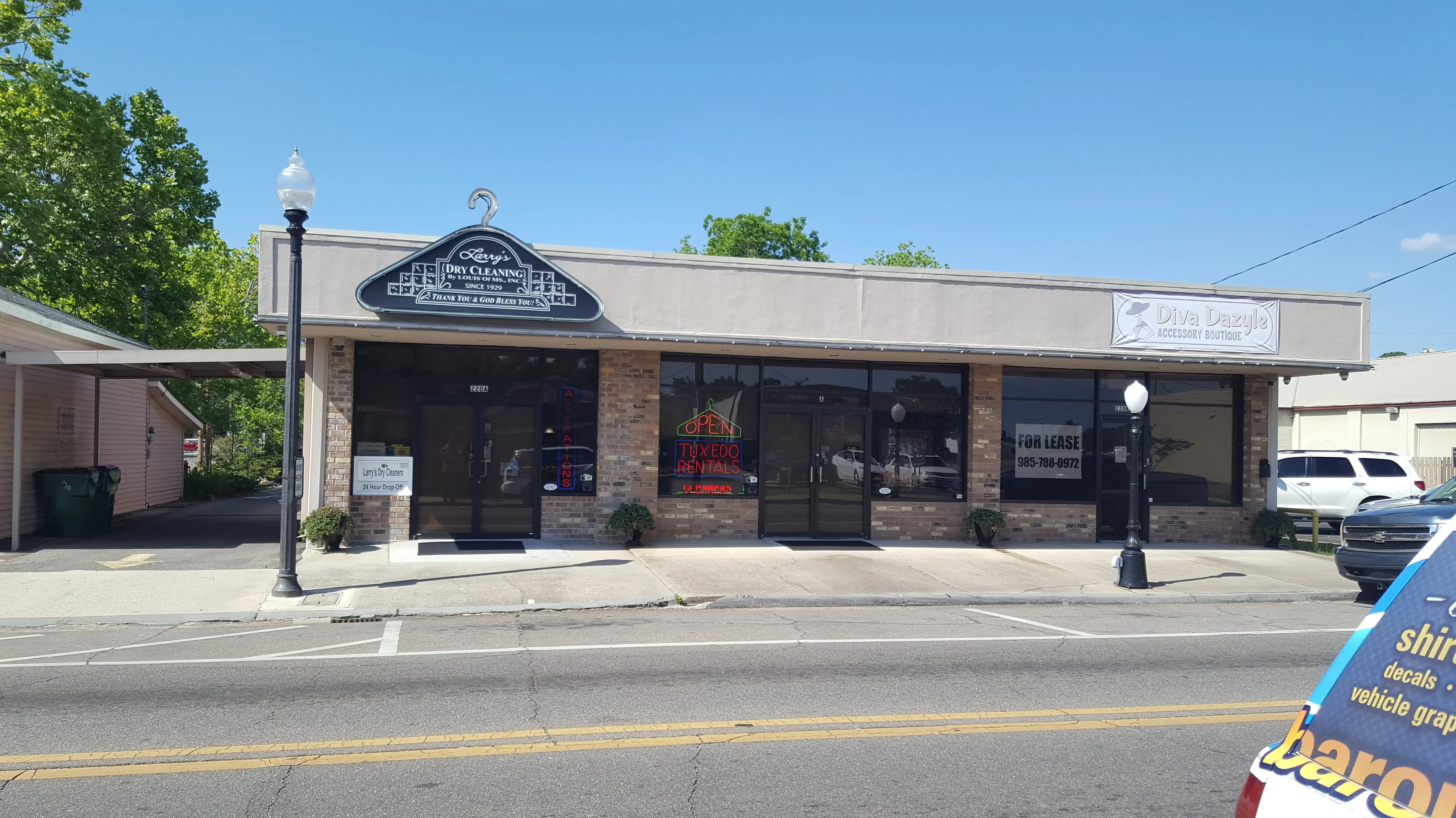 Larry's Dry Cleaning By Louis, Inc. - Image 5