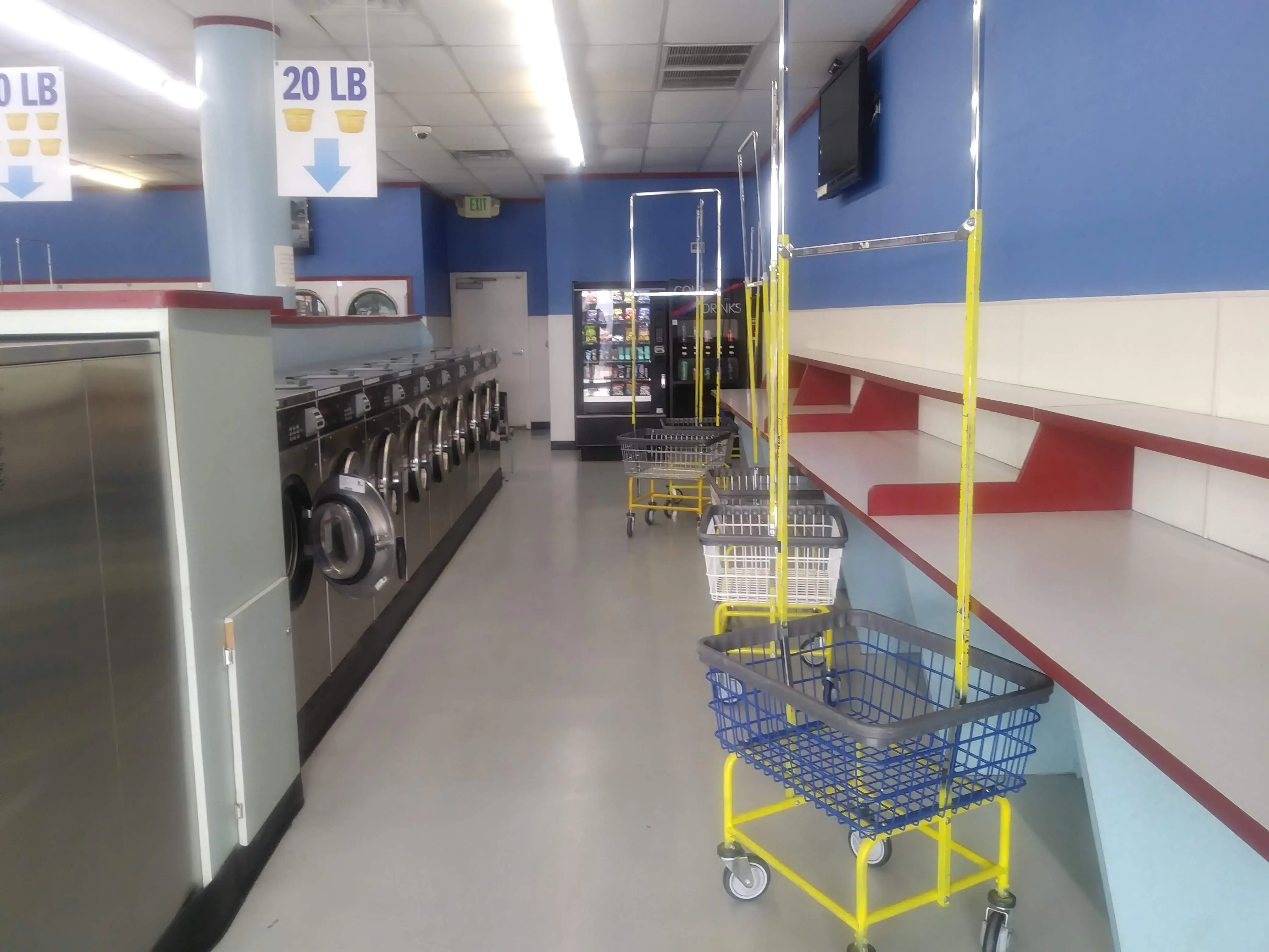 Las Vegas Coin Laundry #1 thumbnail 7