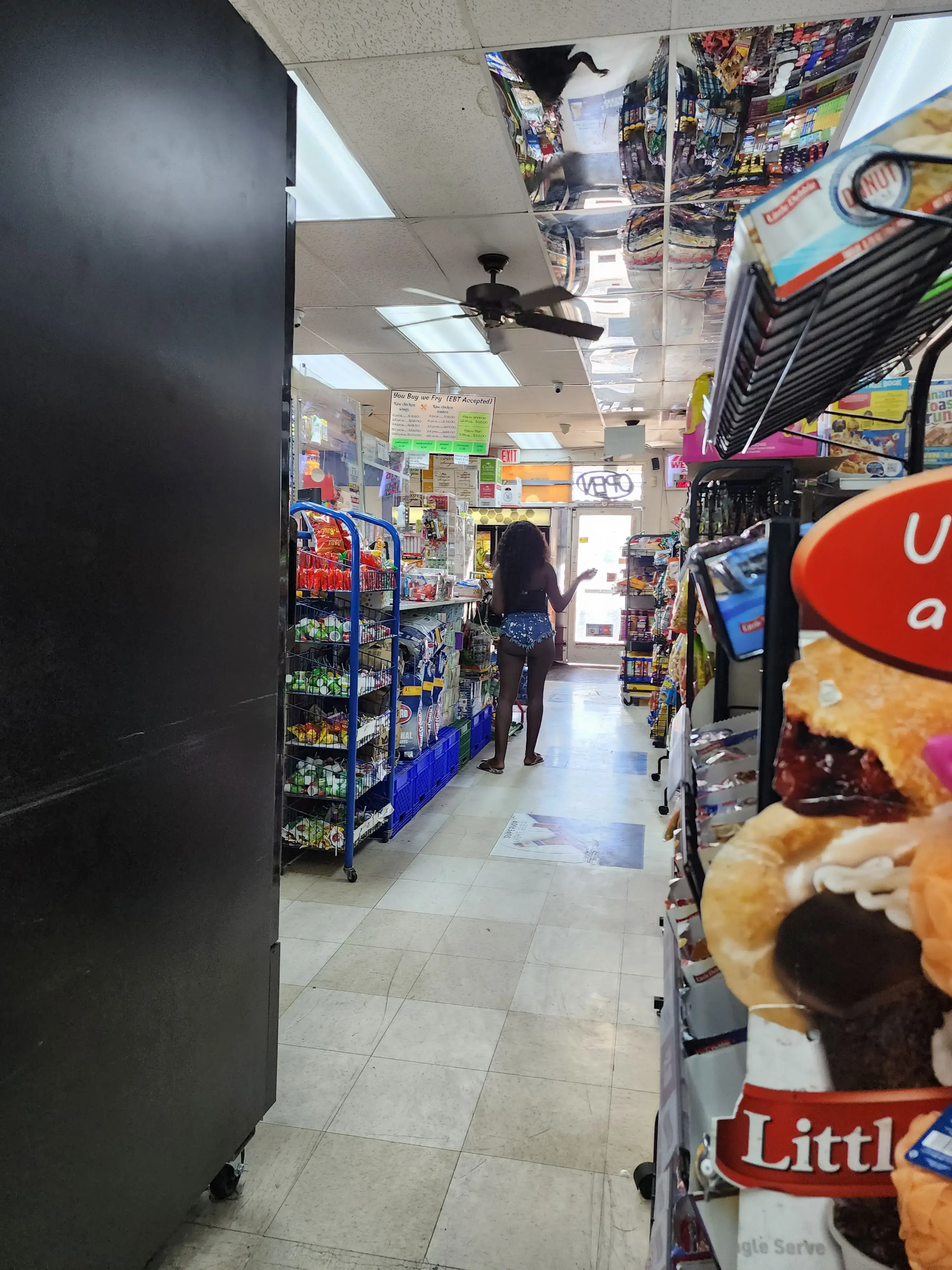 Las Vegas Coin Laundry #1 - Image 14