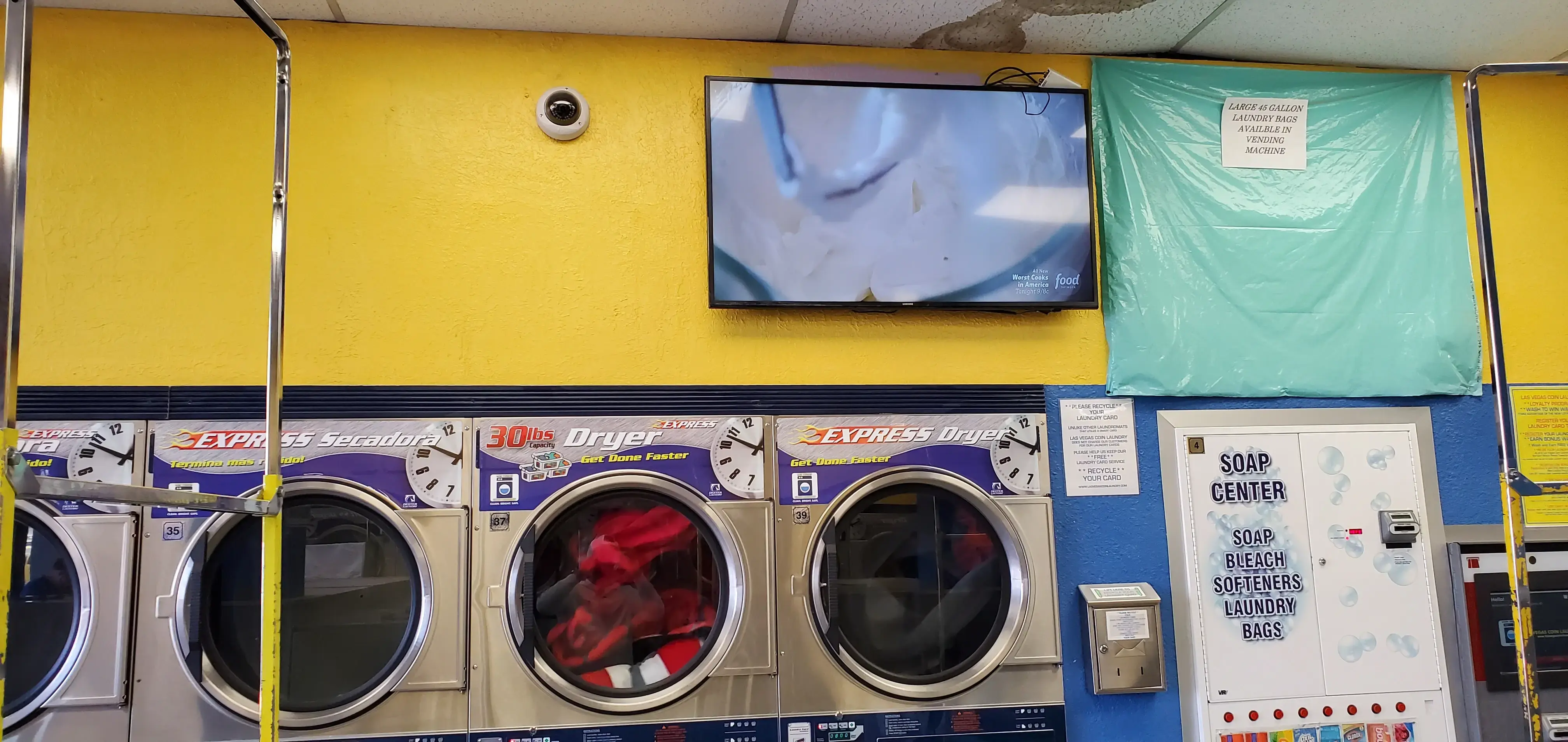 Las Vegas Coin Laundry #2 - Image 13