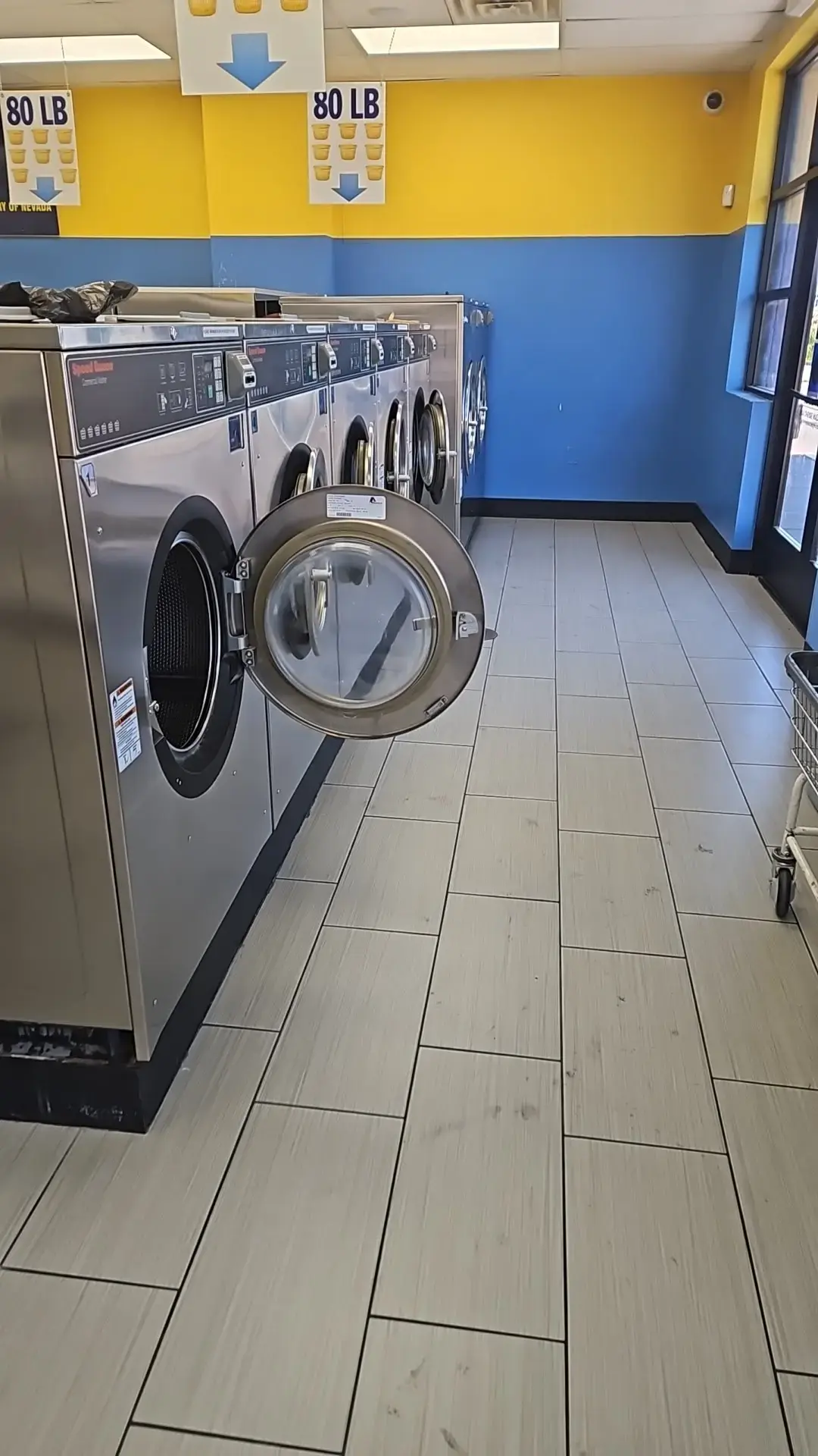 Las Vegas Coin Laundry #3 thumbnail 3