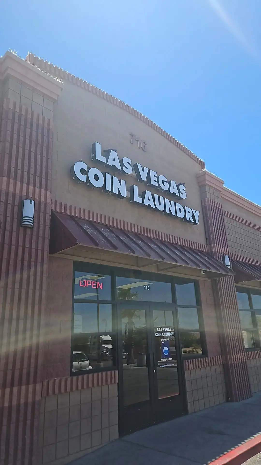 Las Vegas Coin Laundry #3 - Image 2