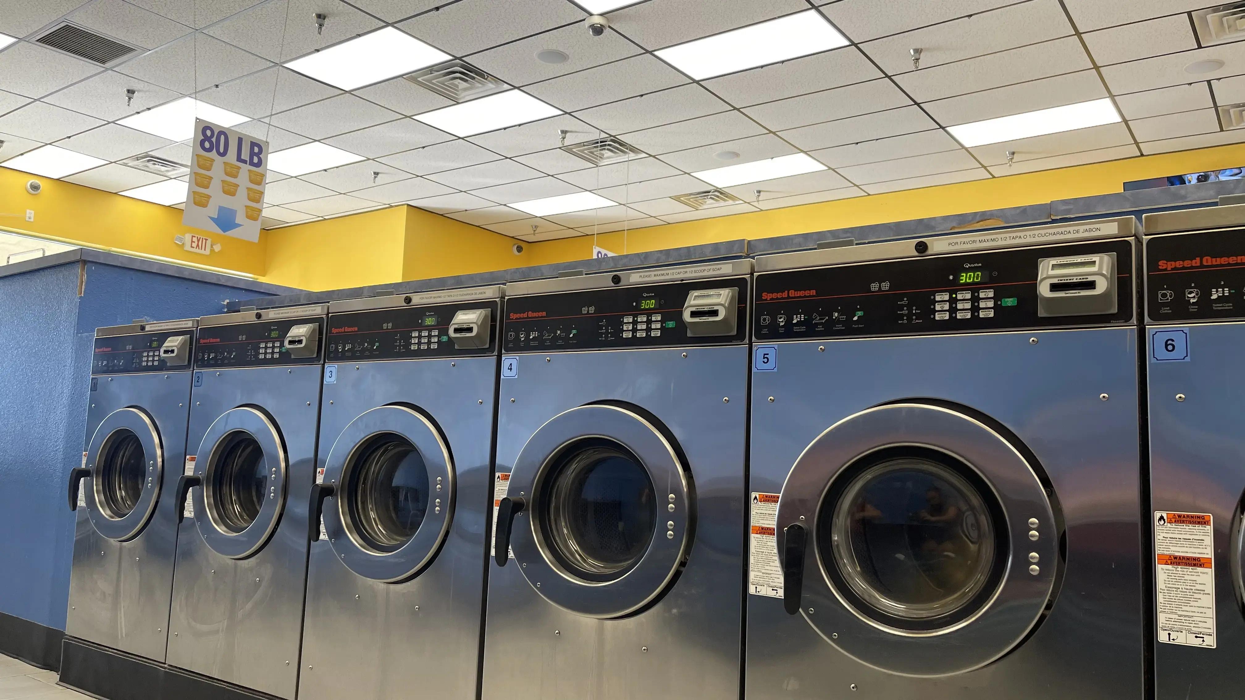 Las Vegas Coin Laundry #4 - Image 2