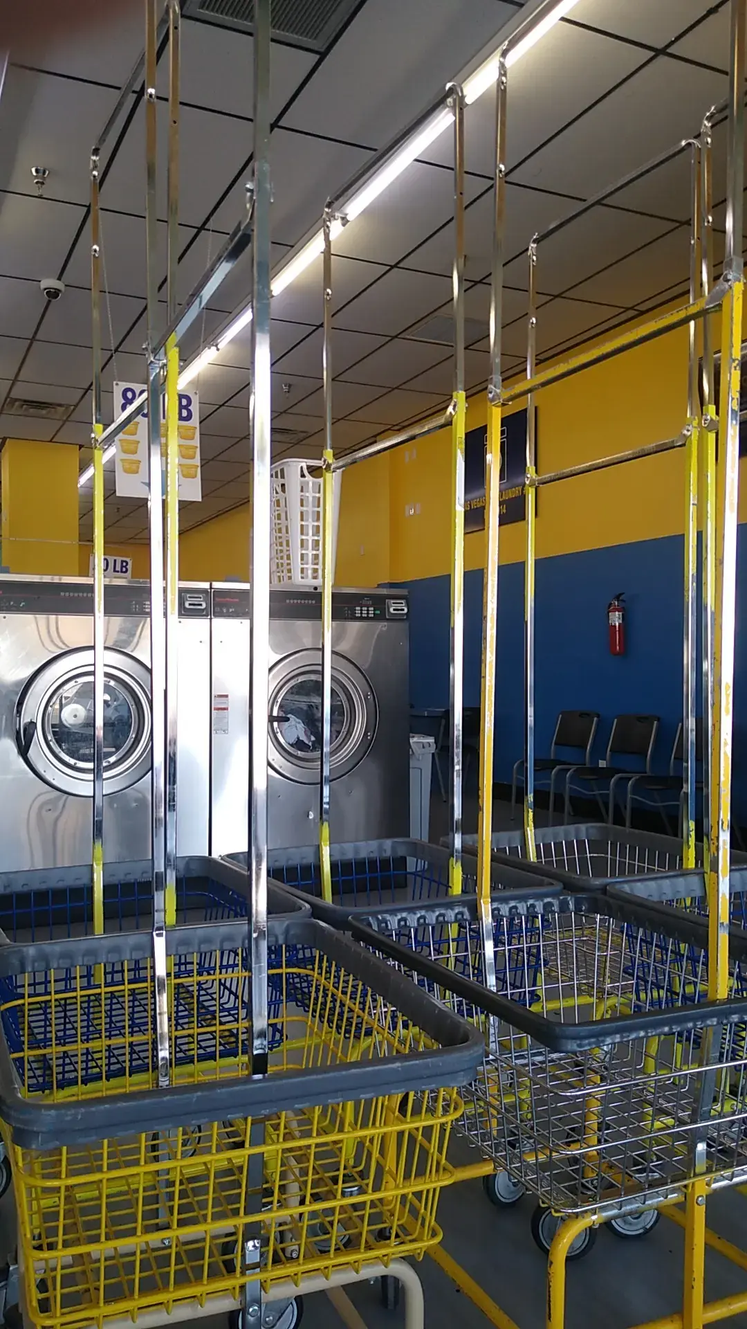 Las Vegas Coin Laundry #4 - Image 8