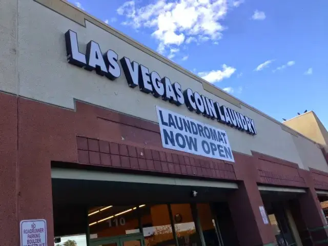 Las Vegas Coin Laundry #4 - Image 17