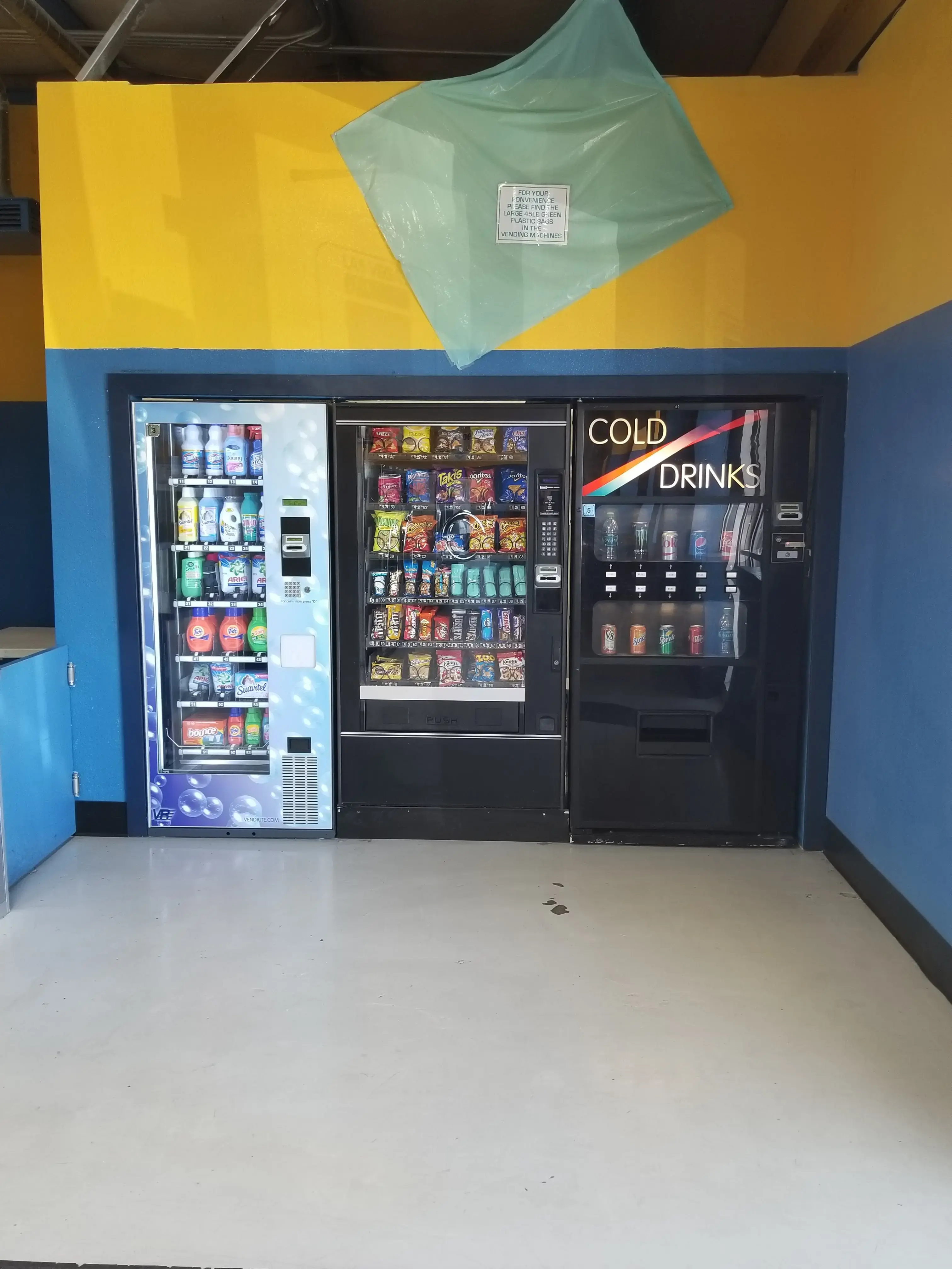 Las Vegas Coin Laundry #6 - Image 9