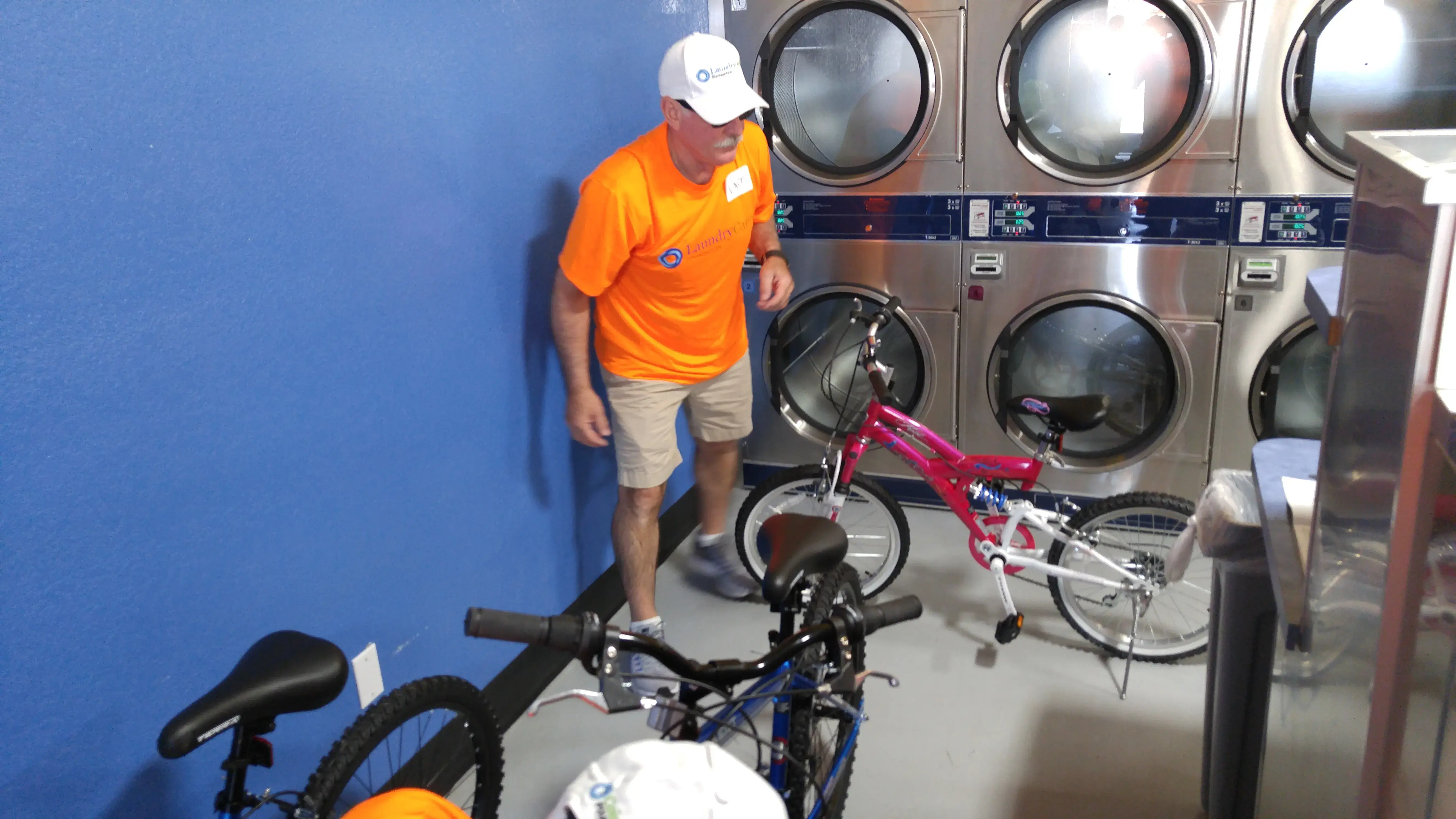 Las Vegas Coin Laundry #6 - Image 10