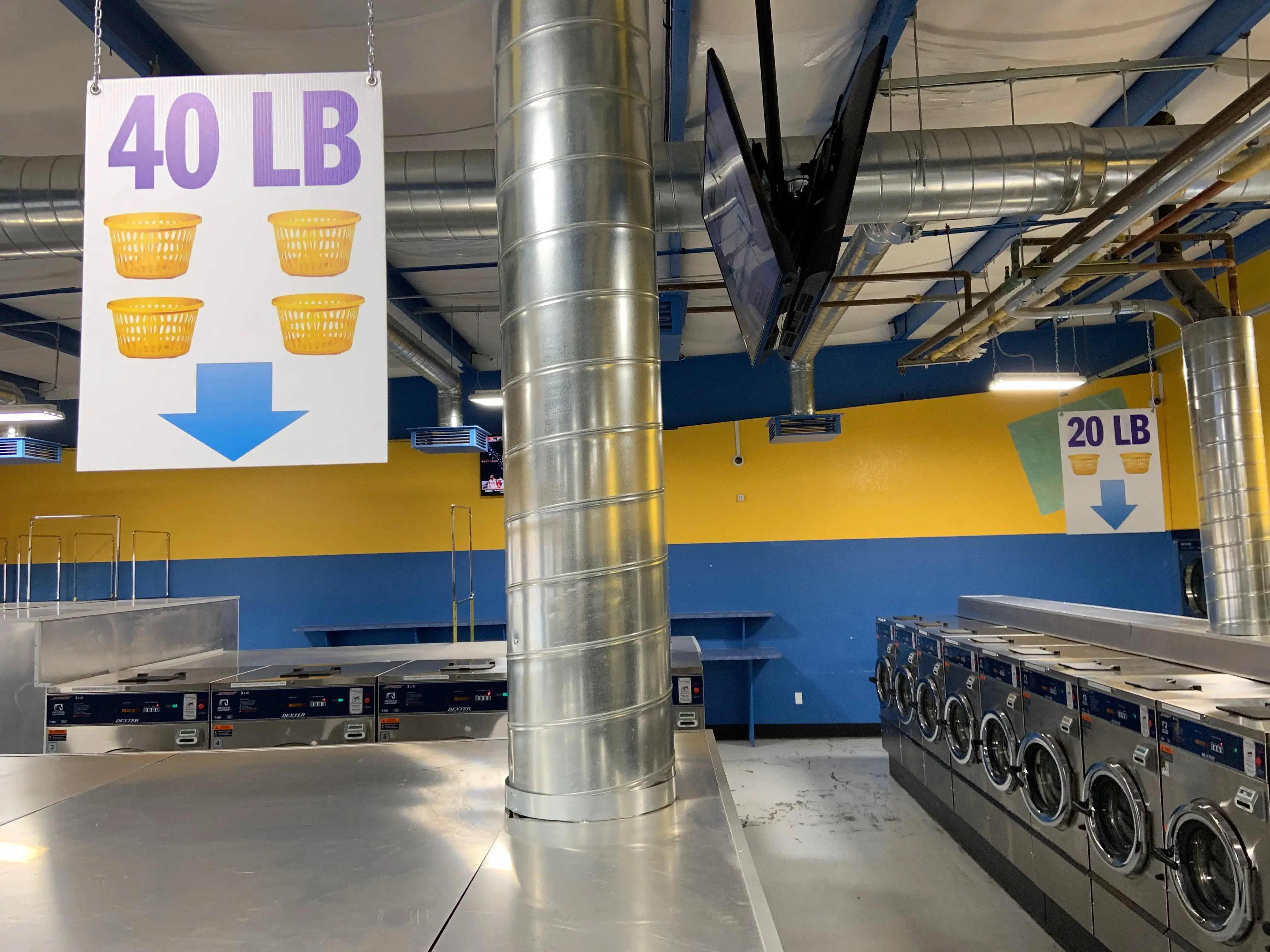 Las Vegas Coin Laundry #6 - Image 2