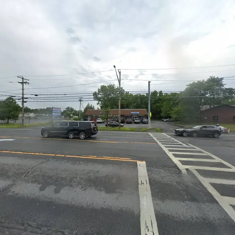 Latham Village Laundromat thumbnail 20