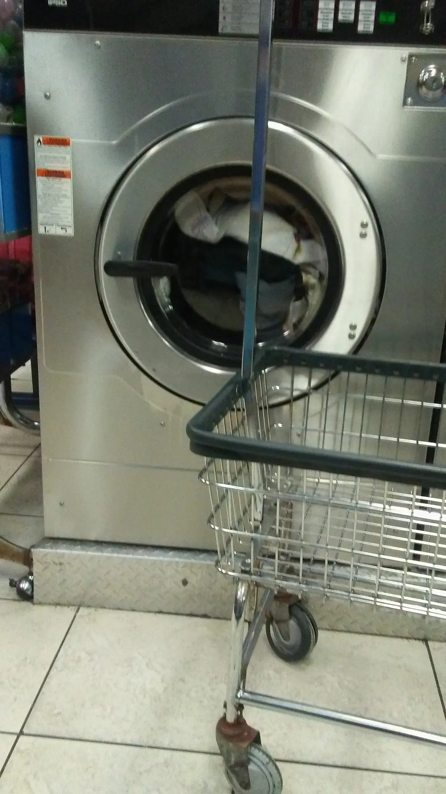 Lauderhill Laundry - Image 16