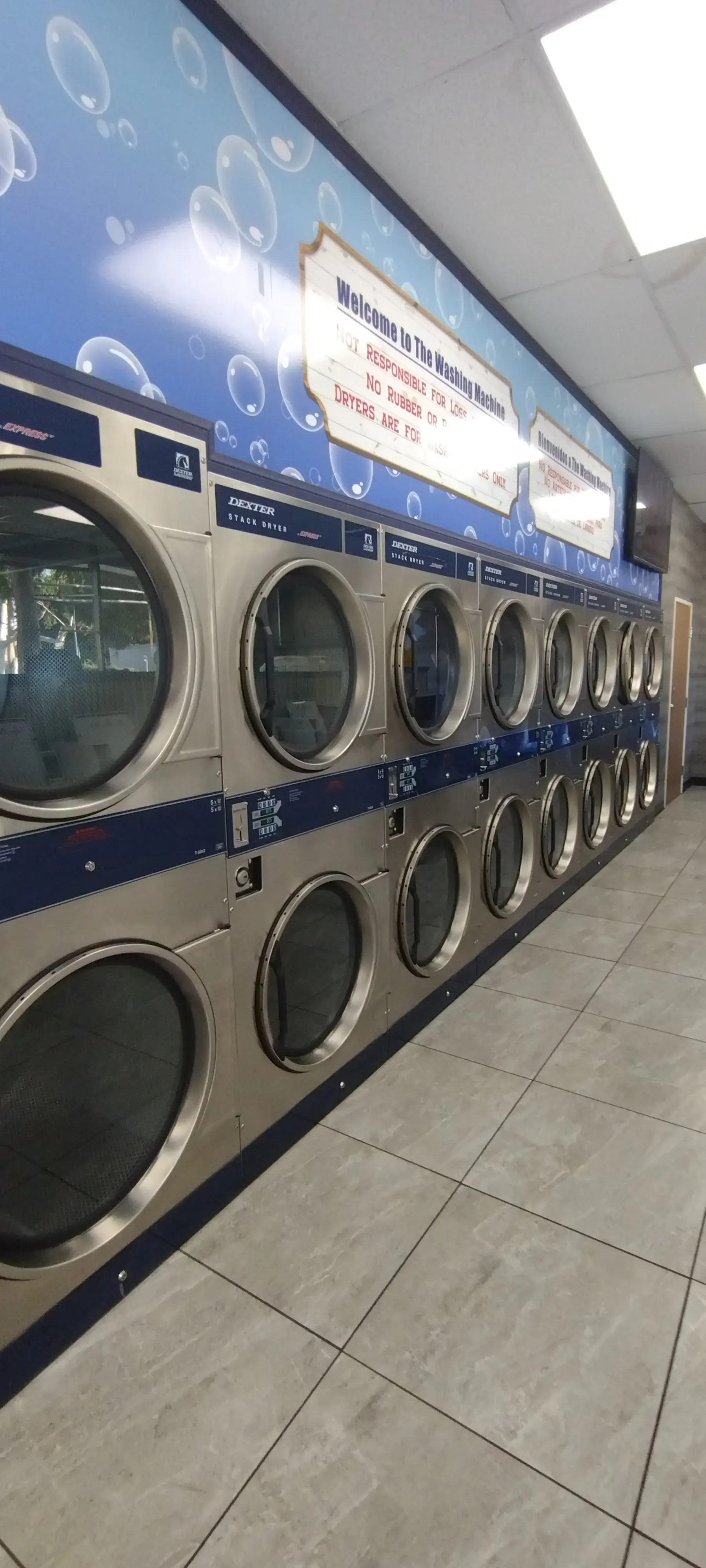 Lauderworld Coin-Op Laundry thumbnail 12