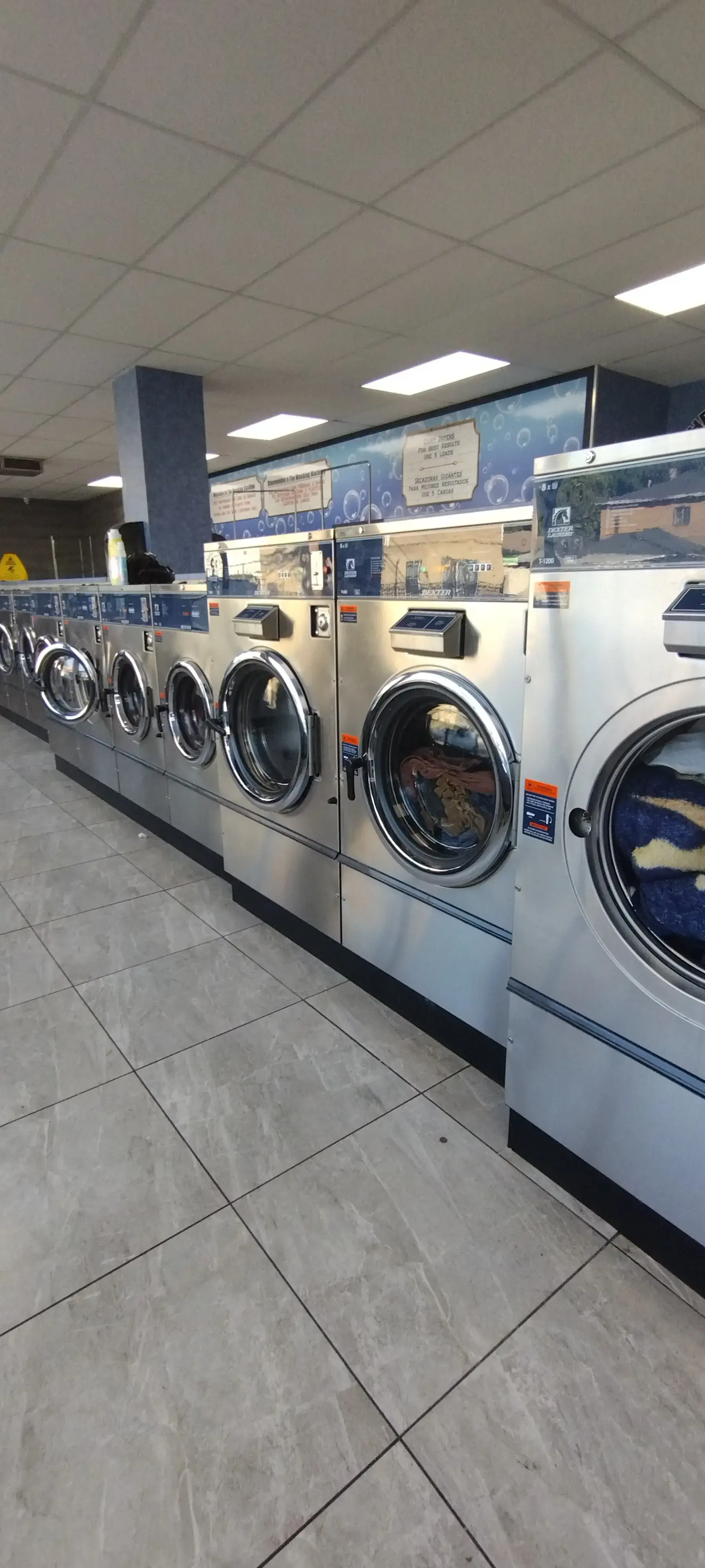 Lauderworld Coin-Op Laundry thumbnail 11