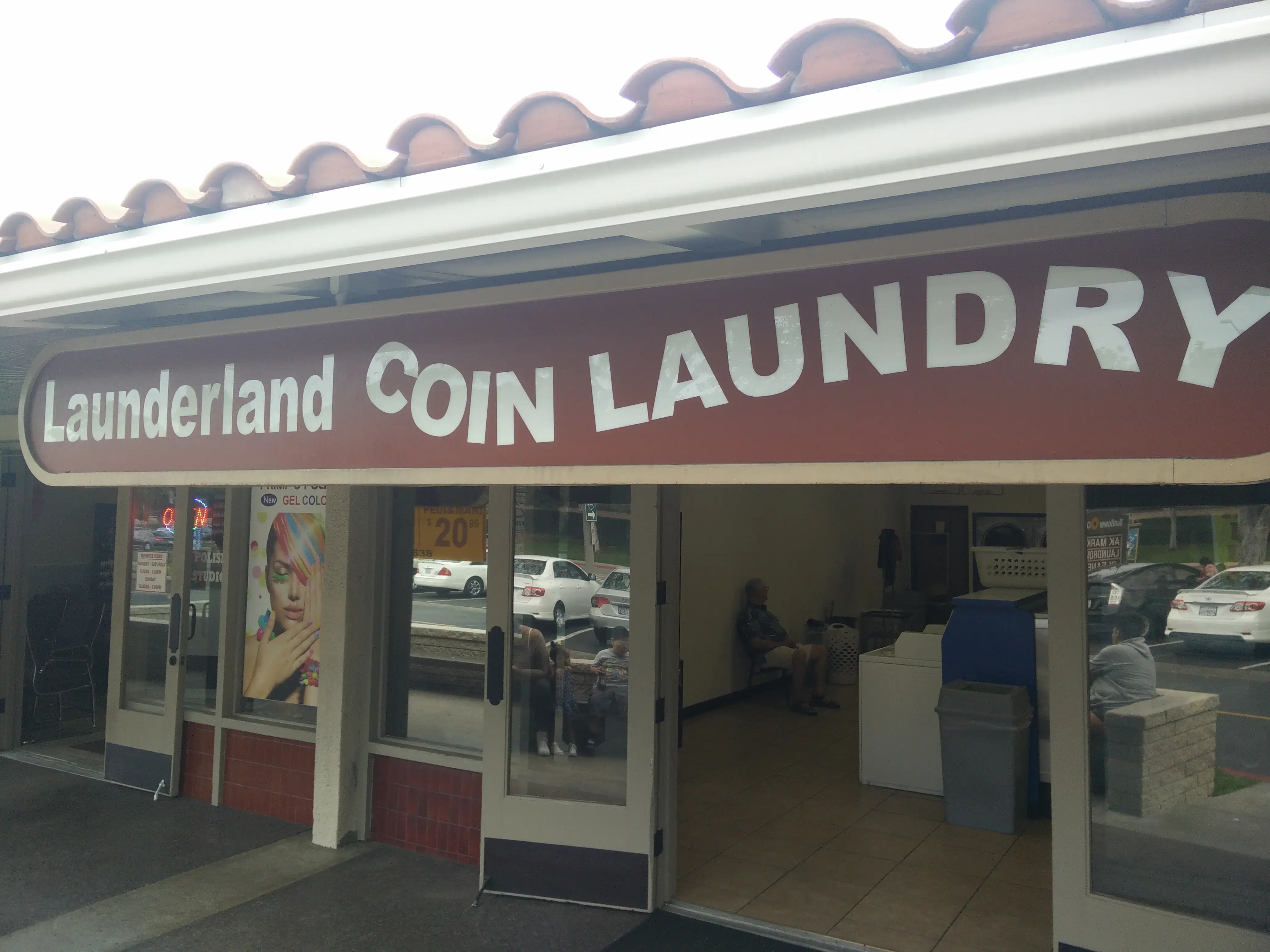 Launderland Coin Laundry thumbnail 8