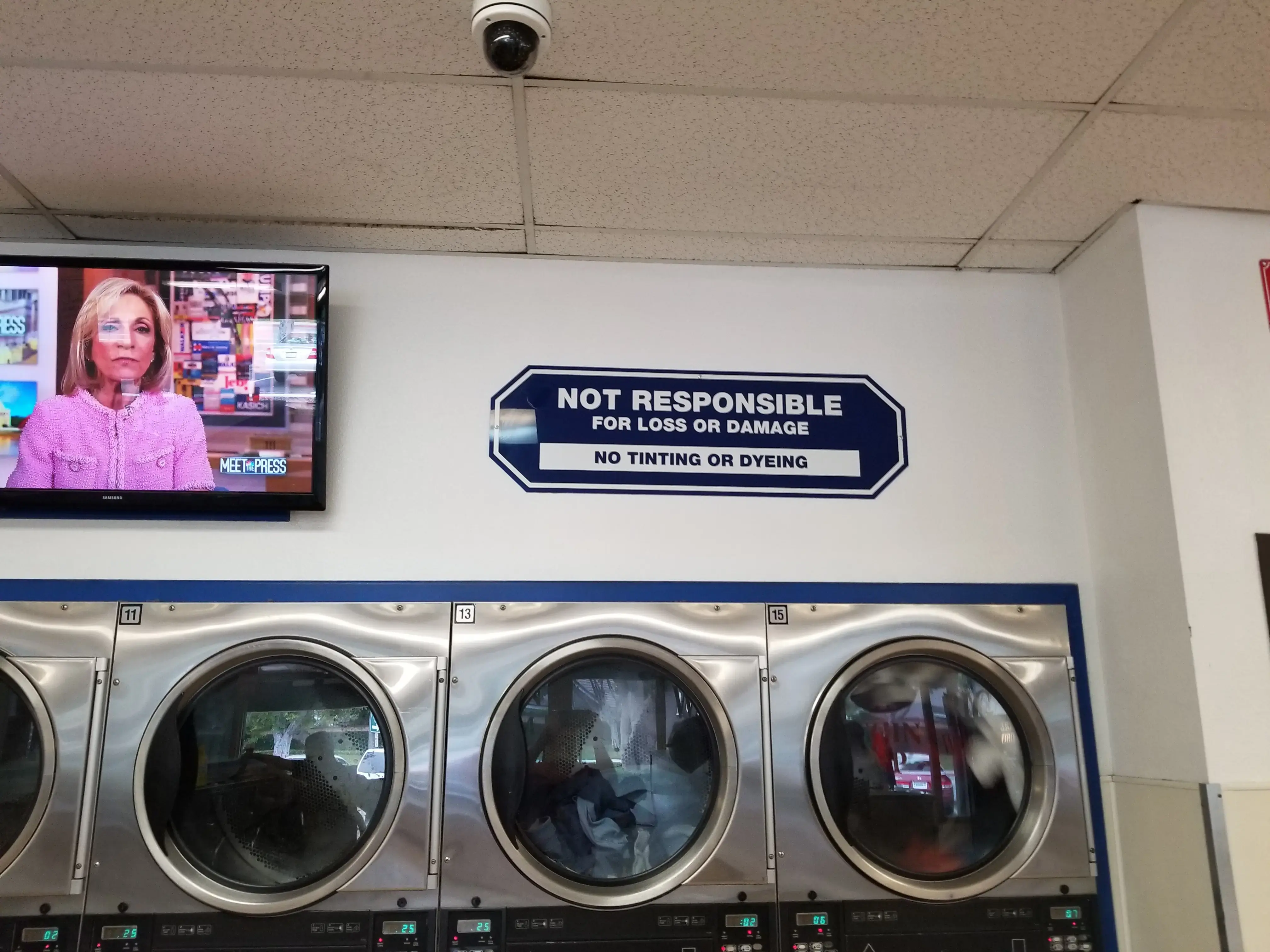 Launderland Coin Laundry thumbnail 11