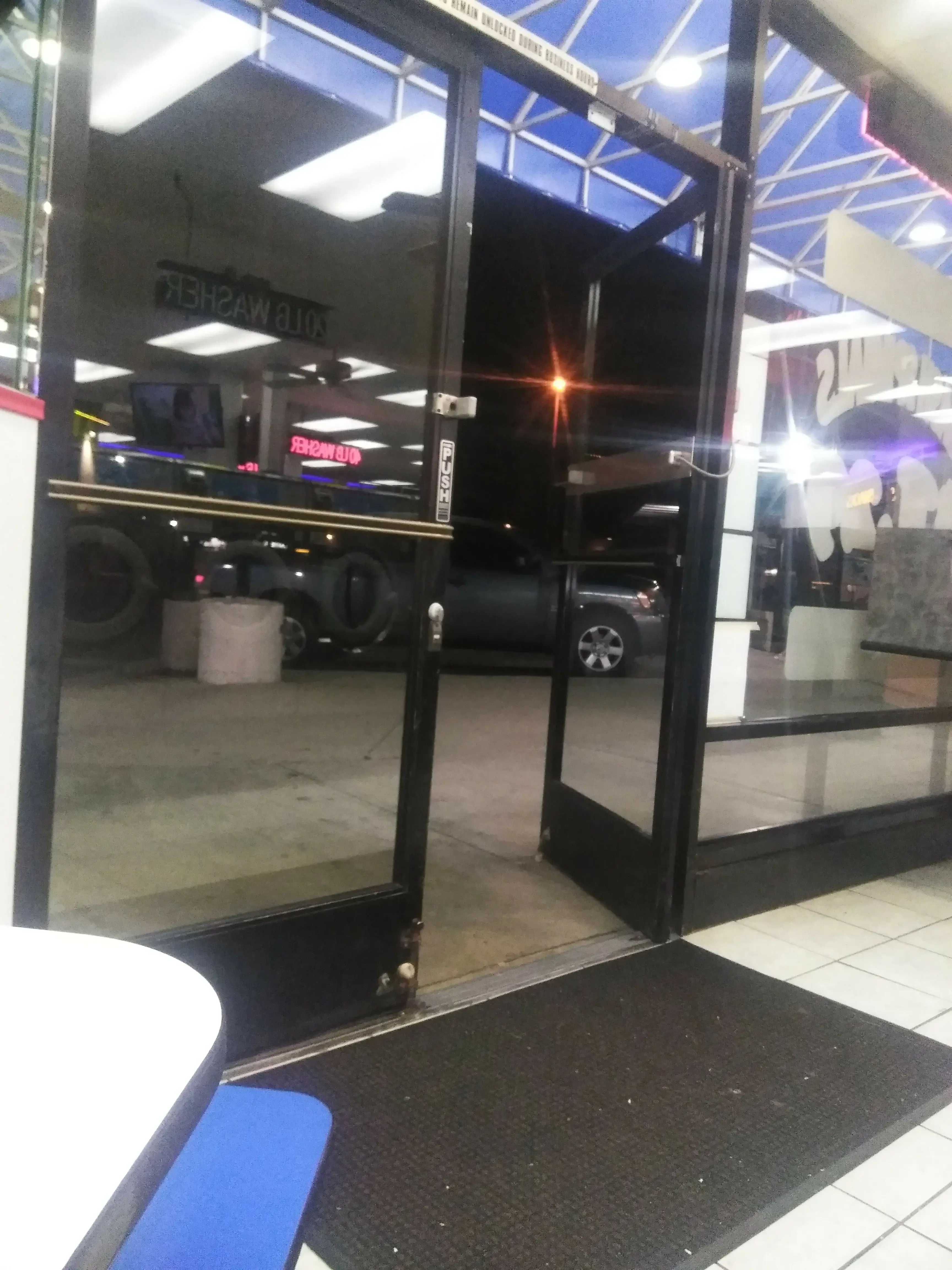 Launderland Coin Laundry DBA COIN Less LAUNDRY thumbnail 13