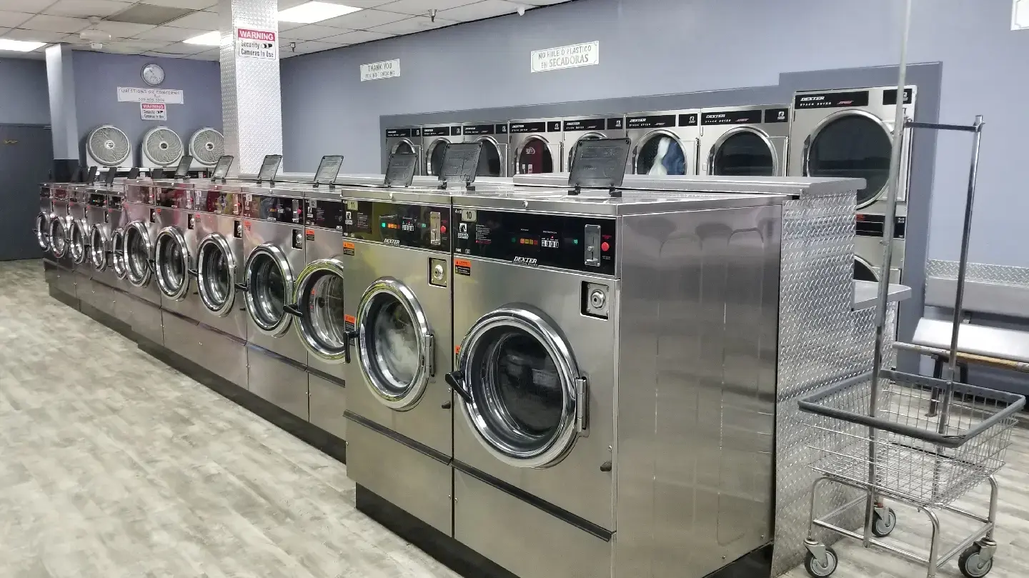 Launderland Coin-Op Laundromat + Wash & Fold Laundry Co. - Image 2